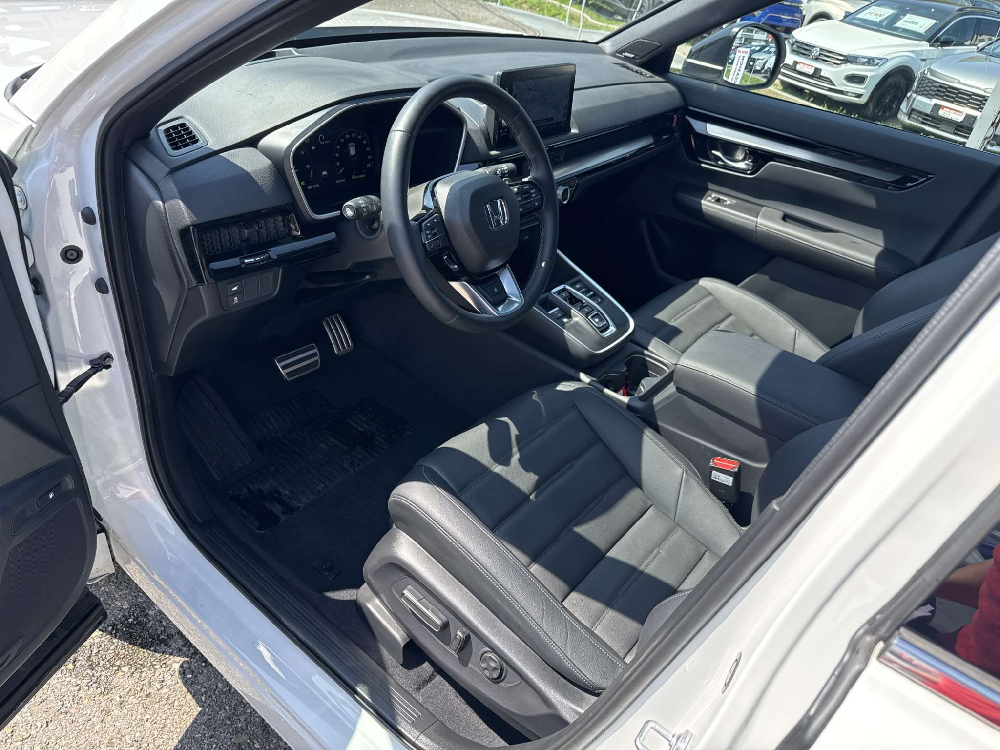 listing desktop thumbnail image 5