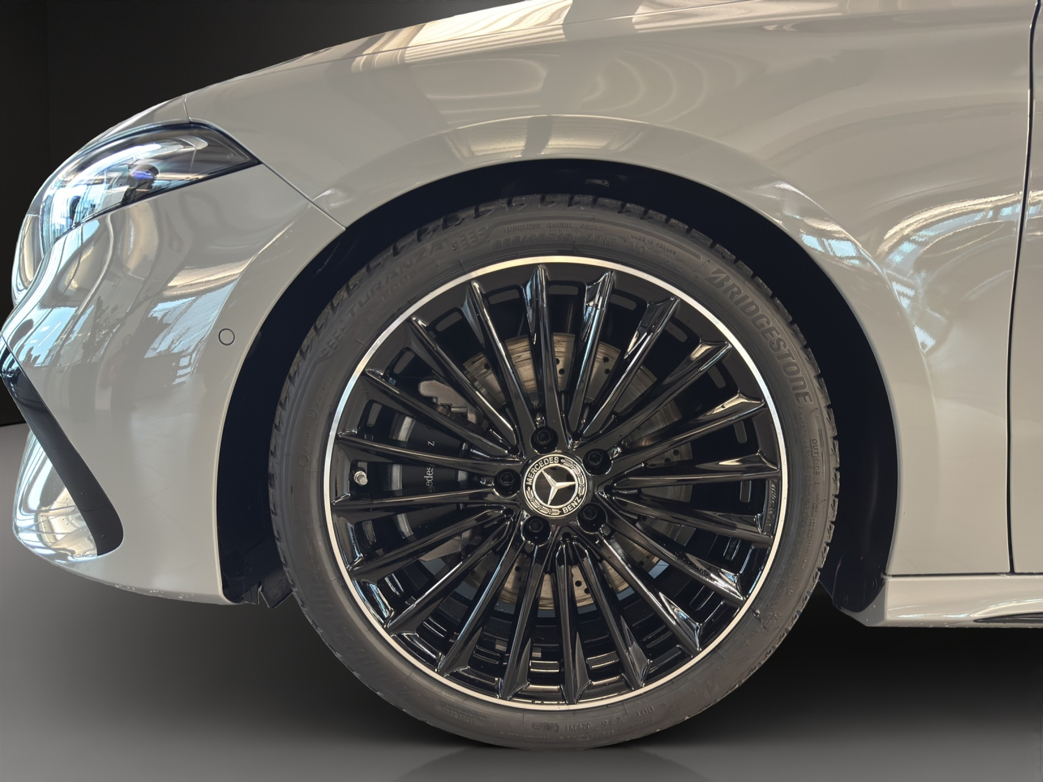 listing desktop thumbnail image 7