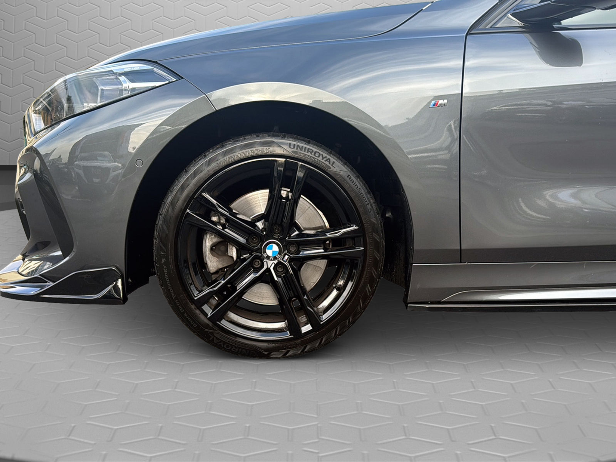 listing desktop thumbnail image 8