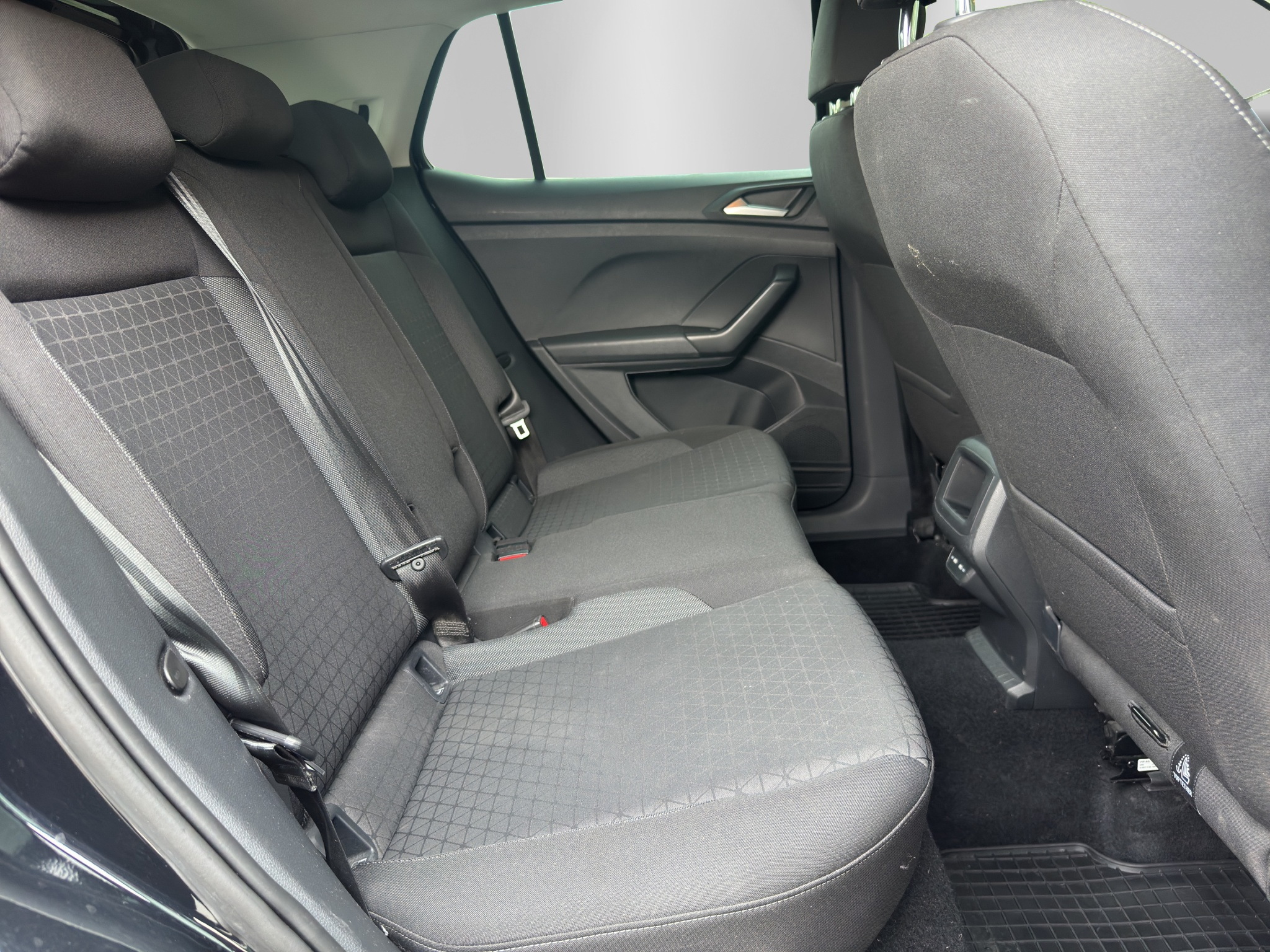 listing desktop thumbnail image 14