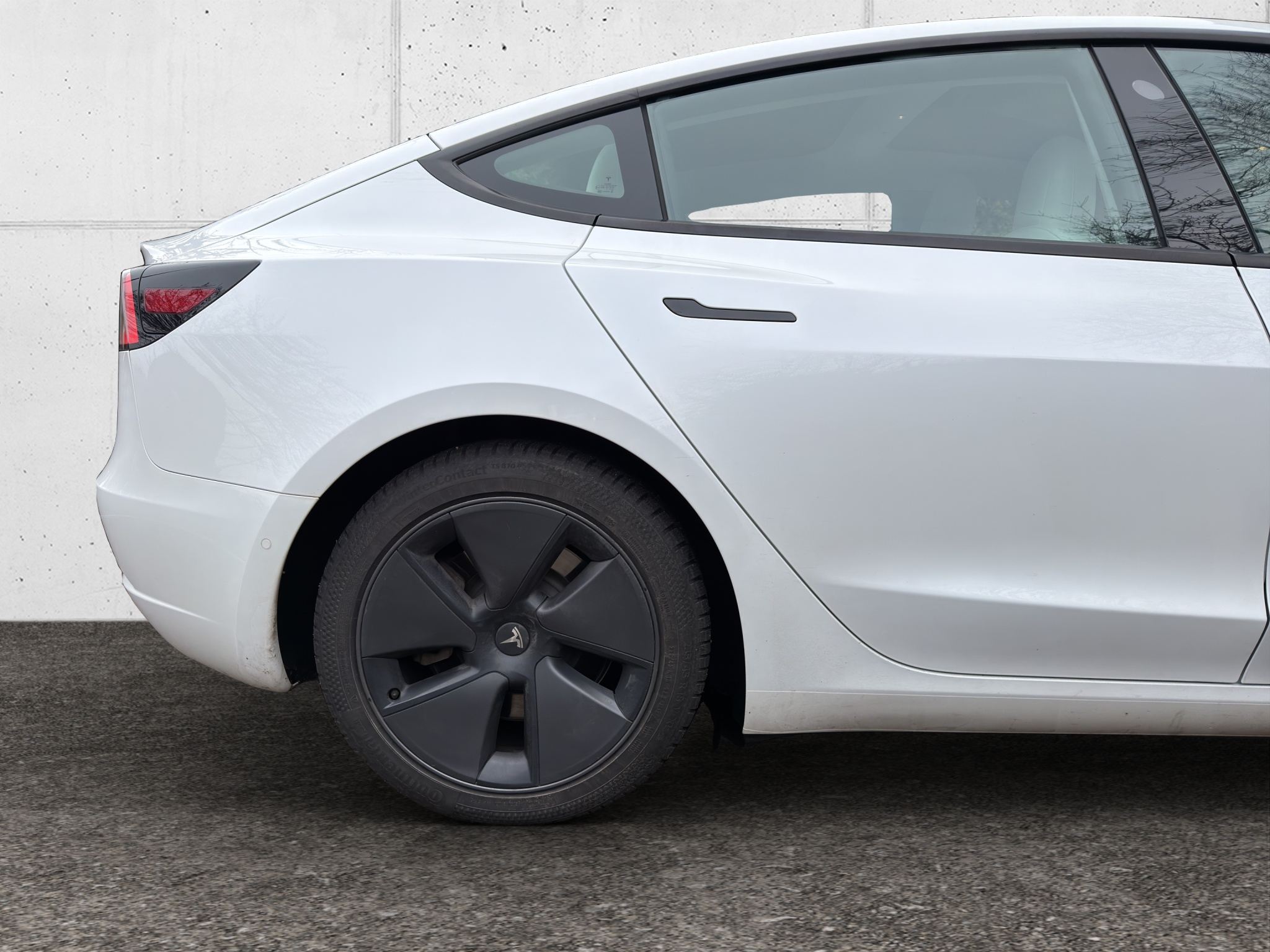 listing desktop thumbnail image 8