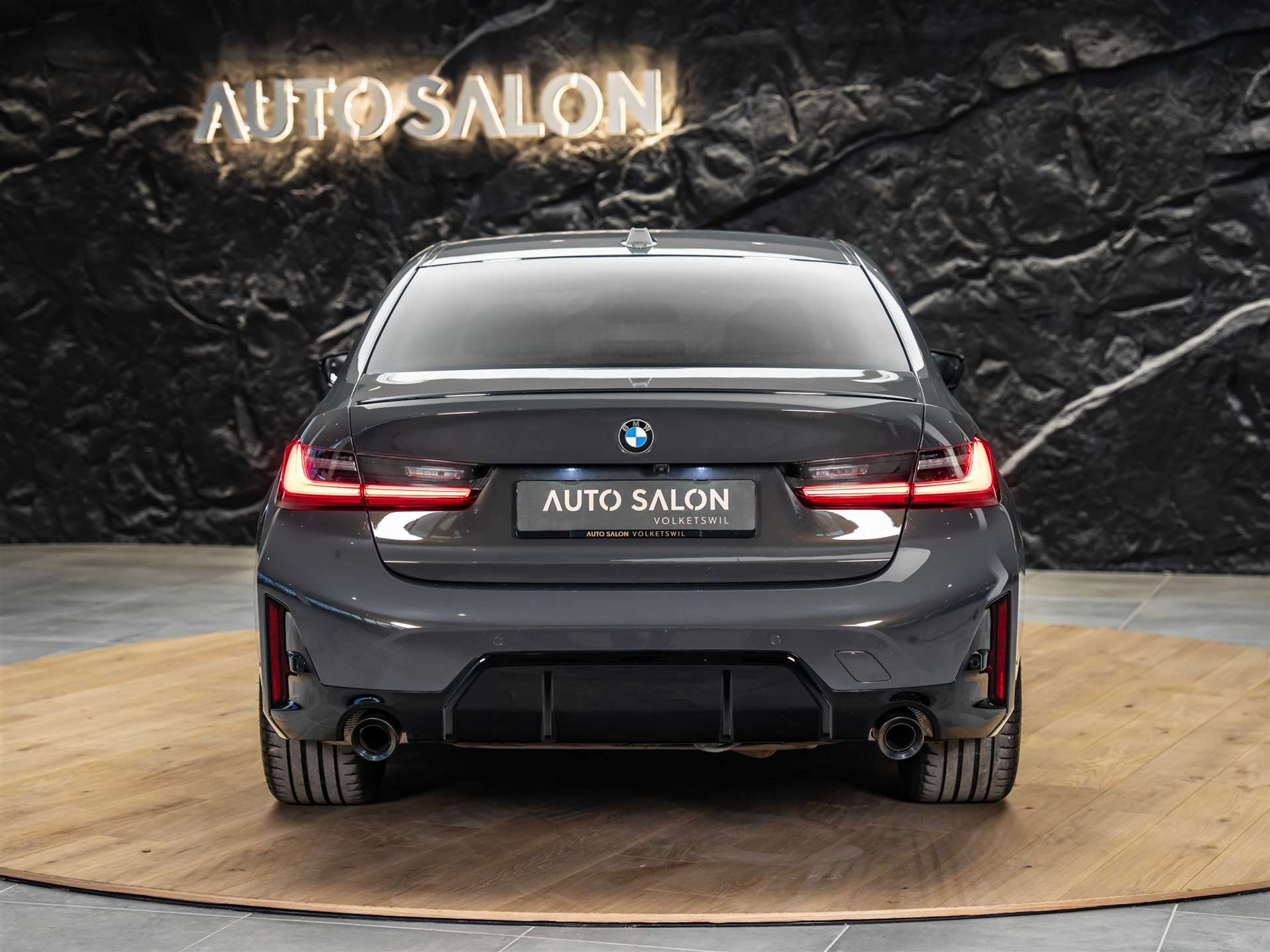 listing desktop thumbnail image 4