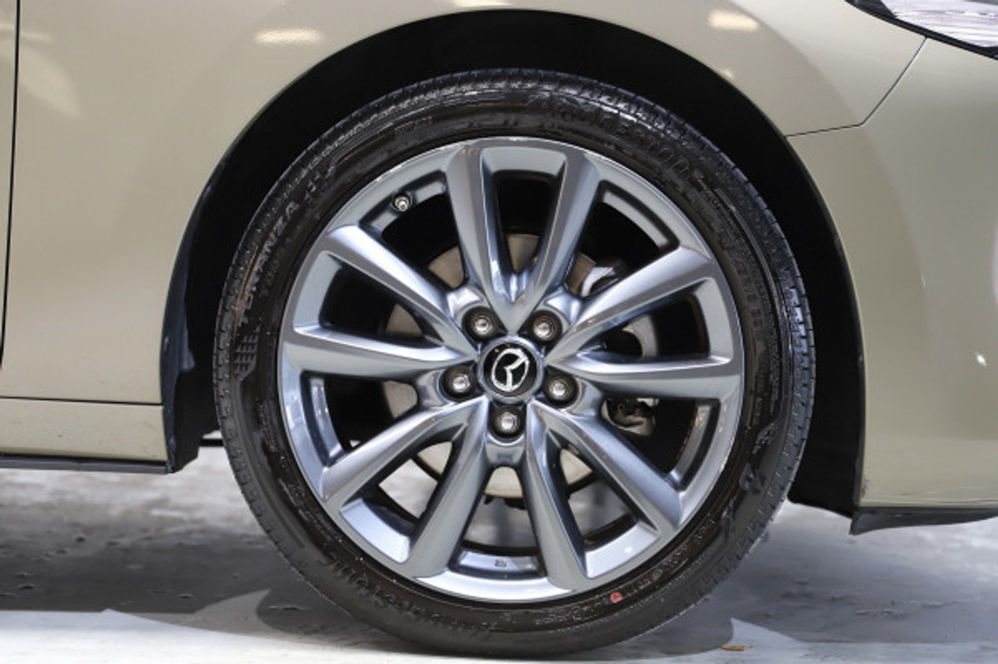 listing desktop thumbnail image 12