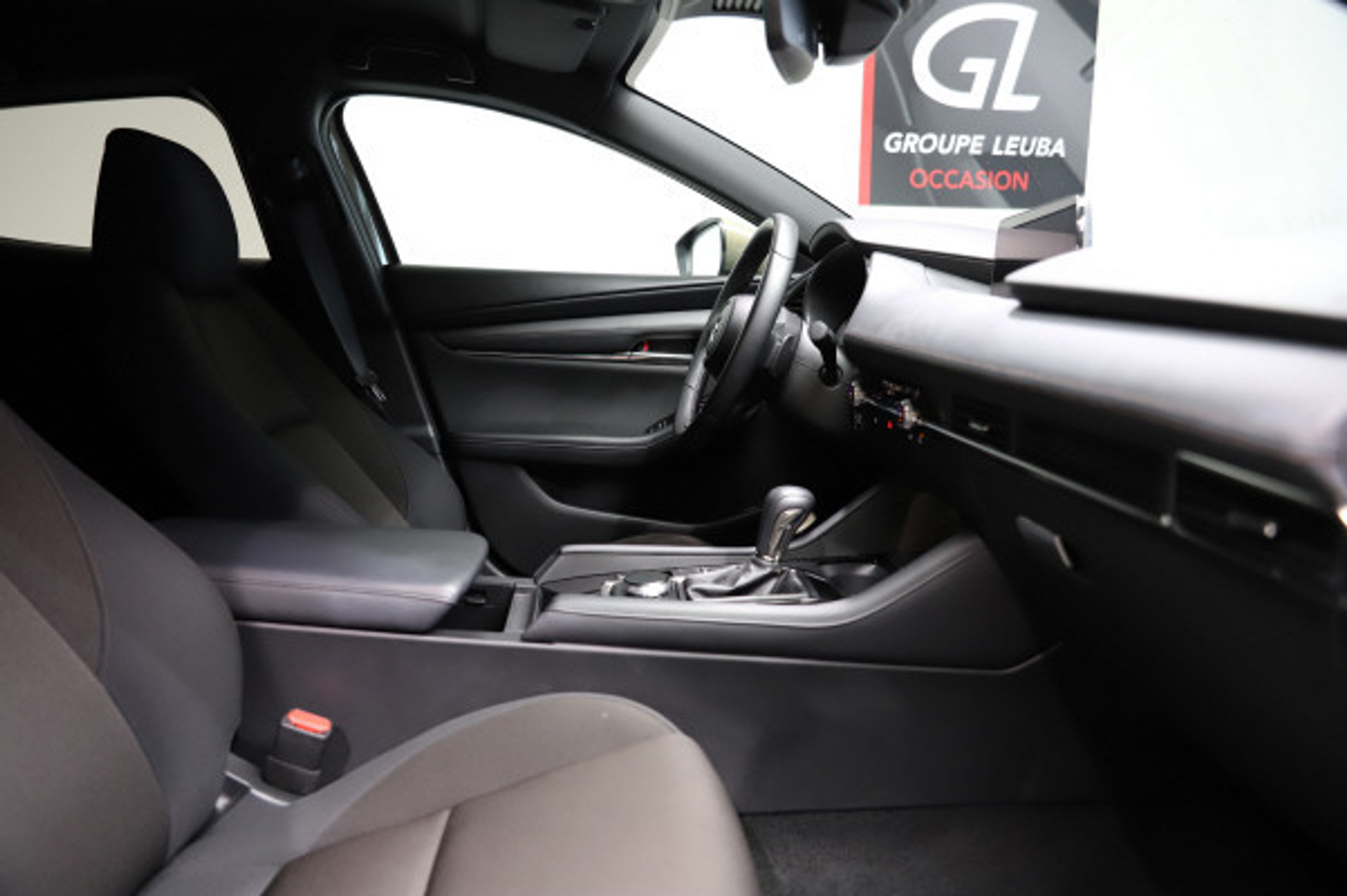 listing desktop thumbnail image 8