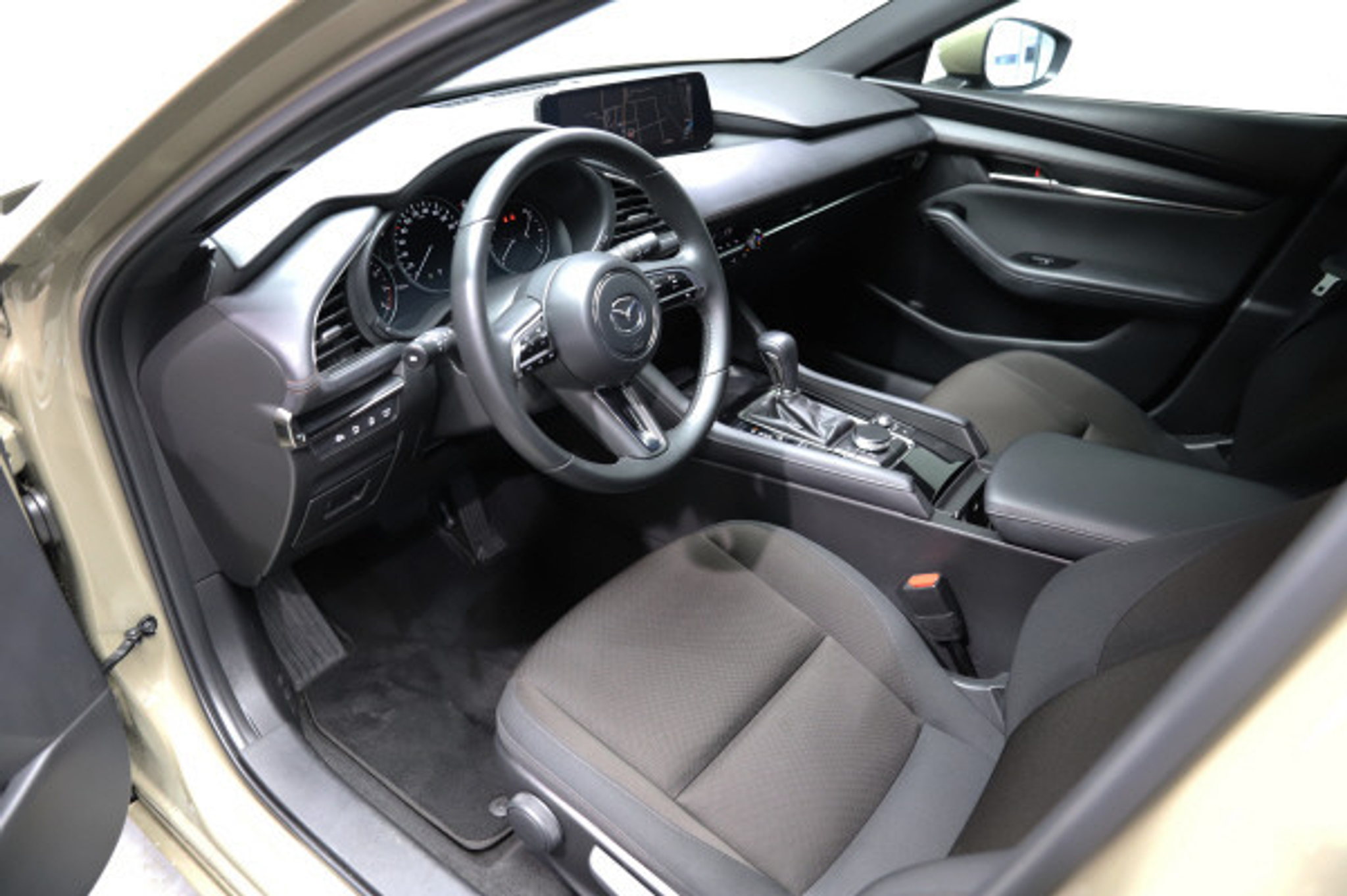 listing desktop thumbnail image 7