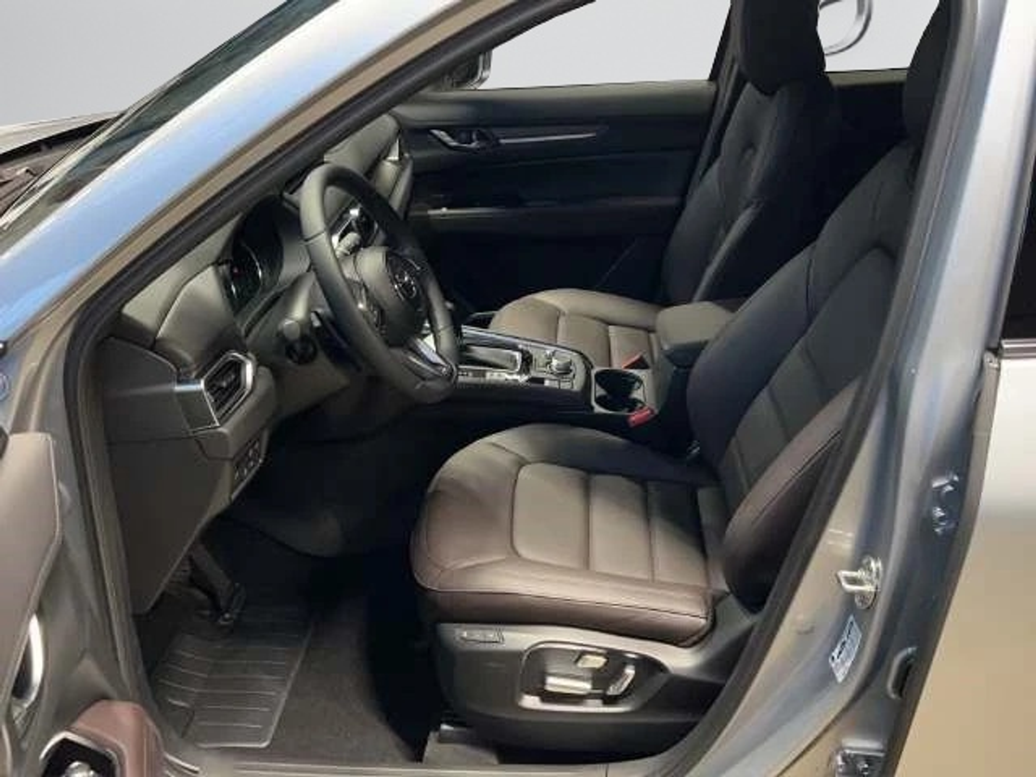 listing desktop thumbnail image 5