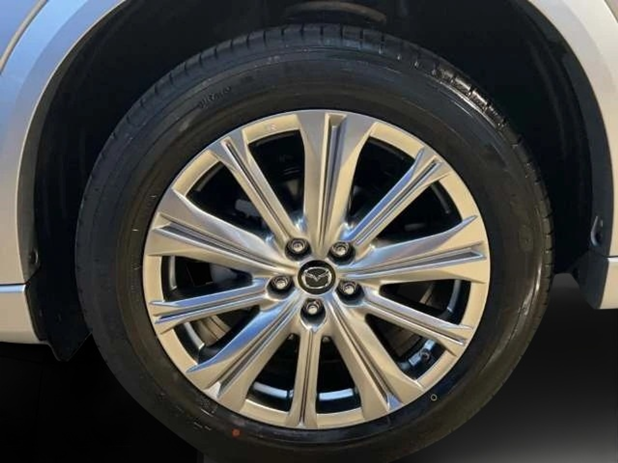 listing desktop thumbnail image 7