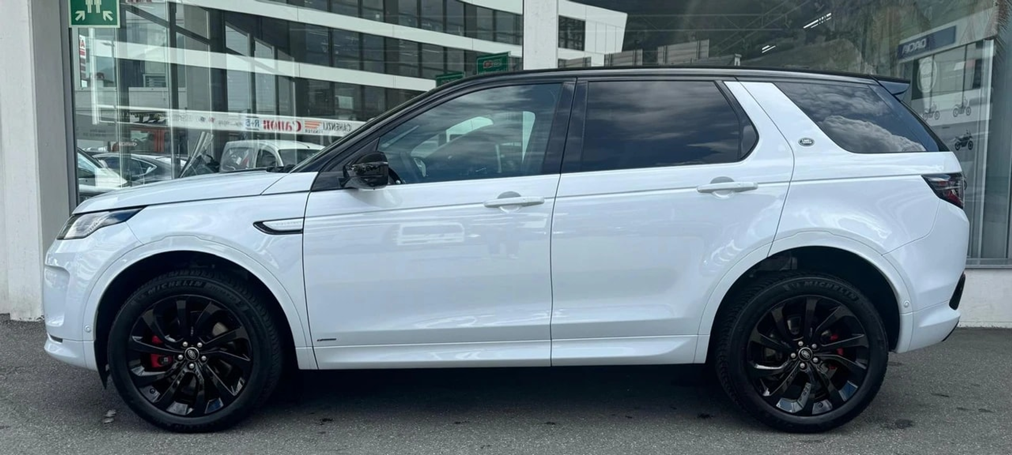 listing desktop thumbnail image 2