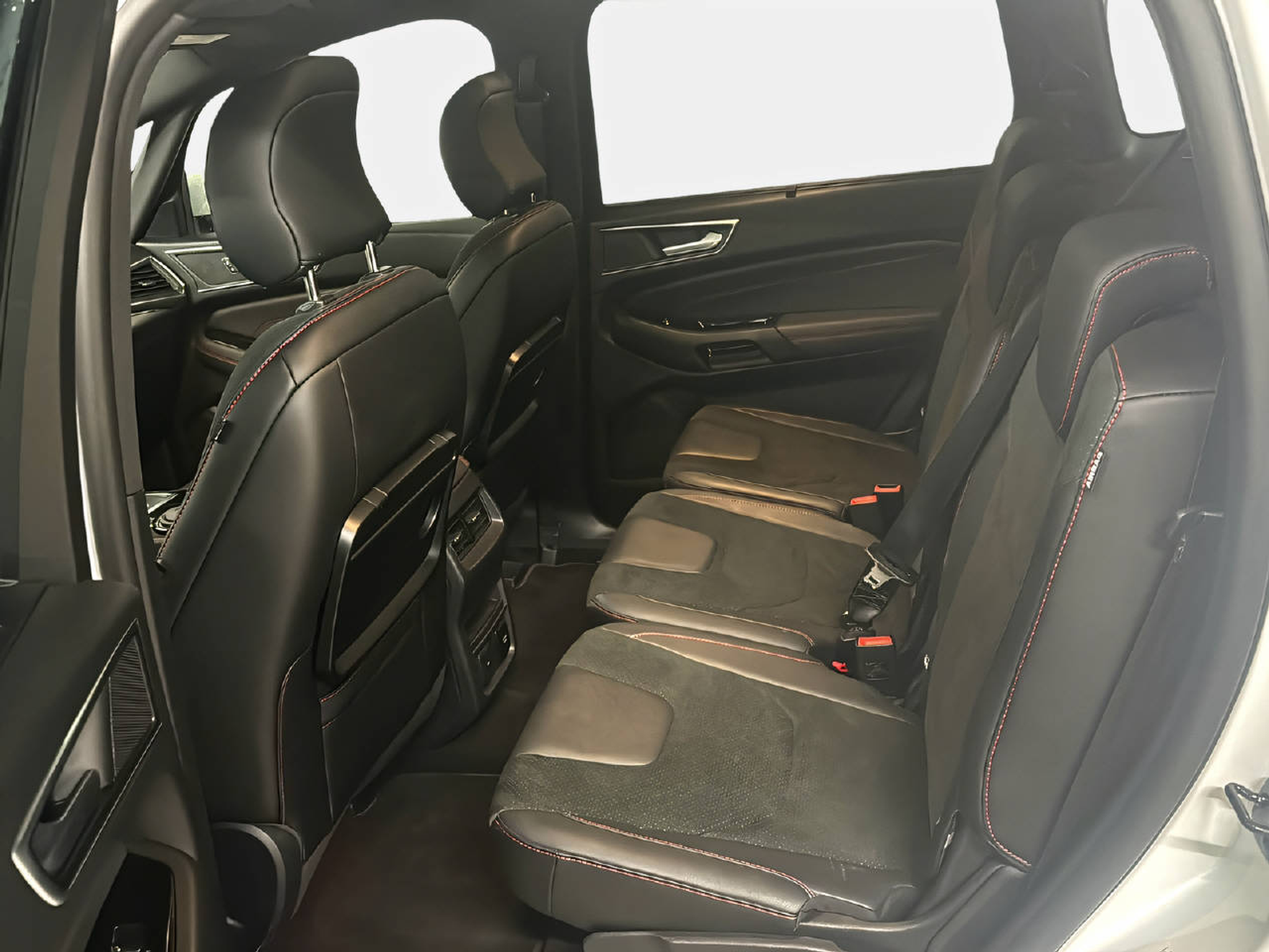 listing desktop thumbnail image 13