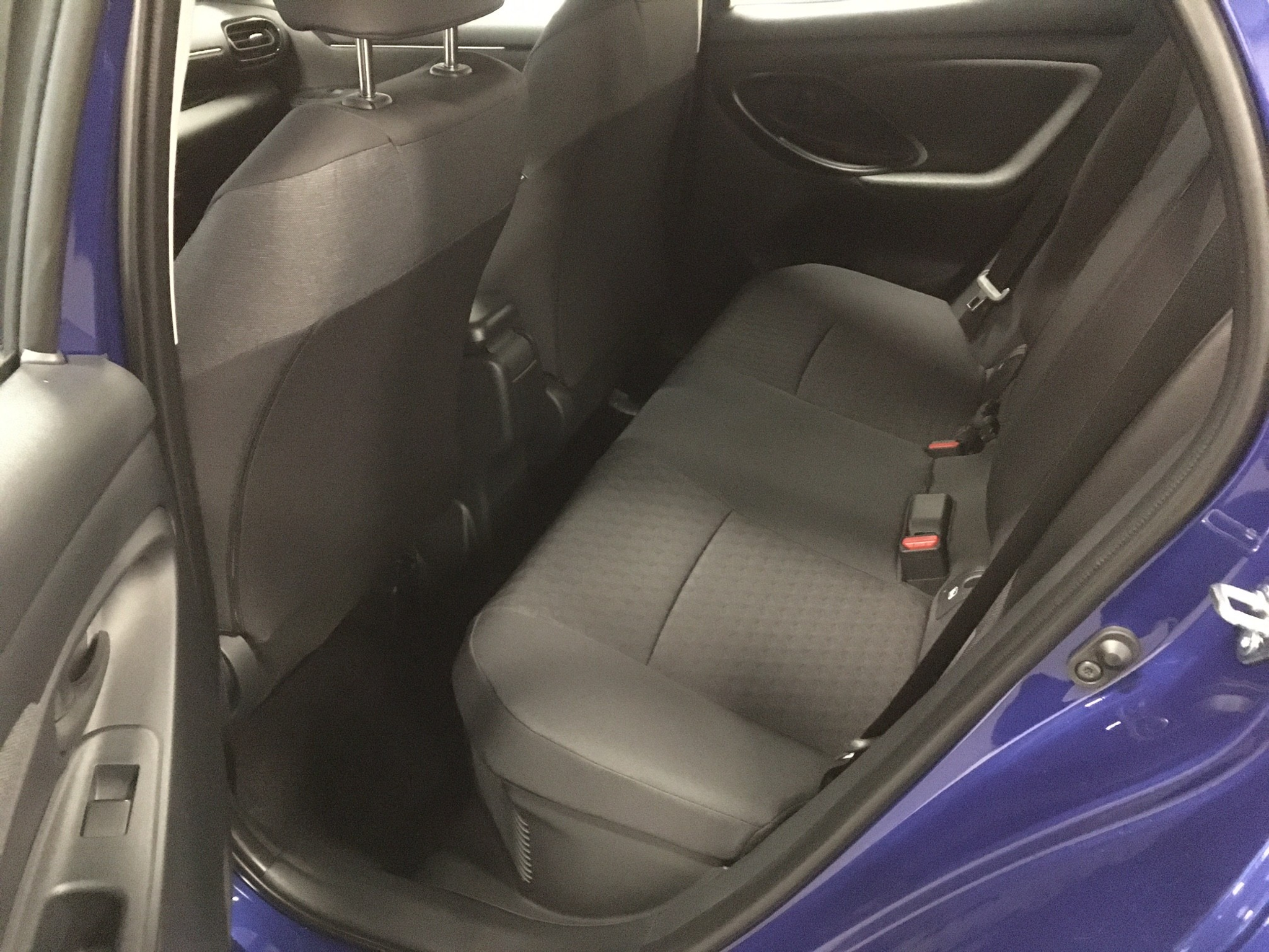 listing desktop thumbnail image 4