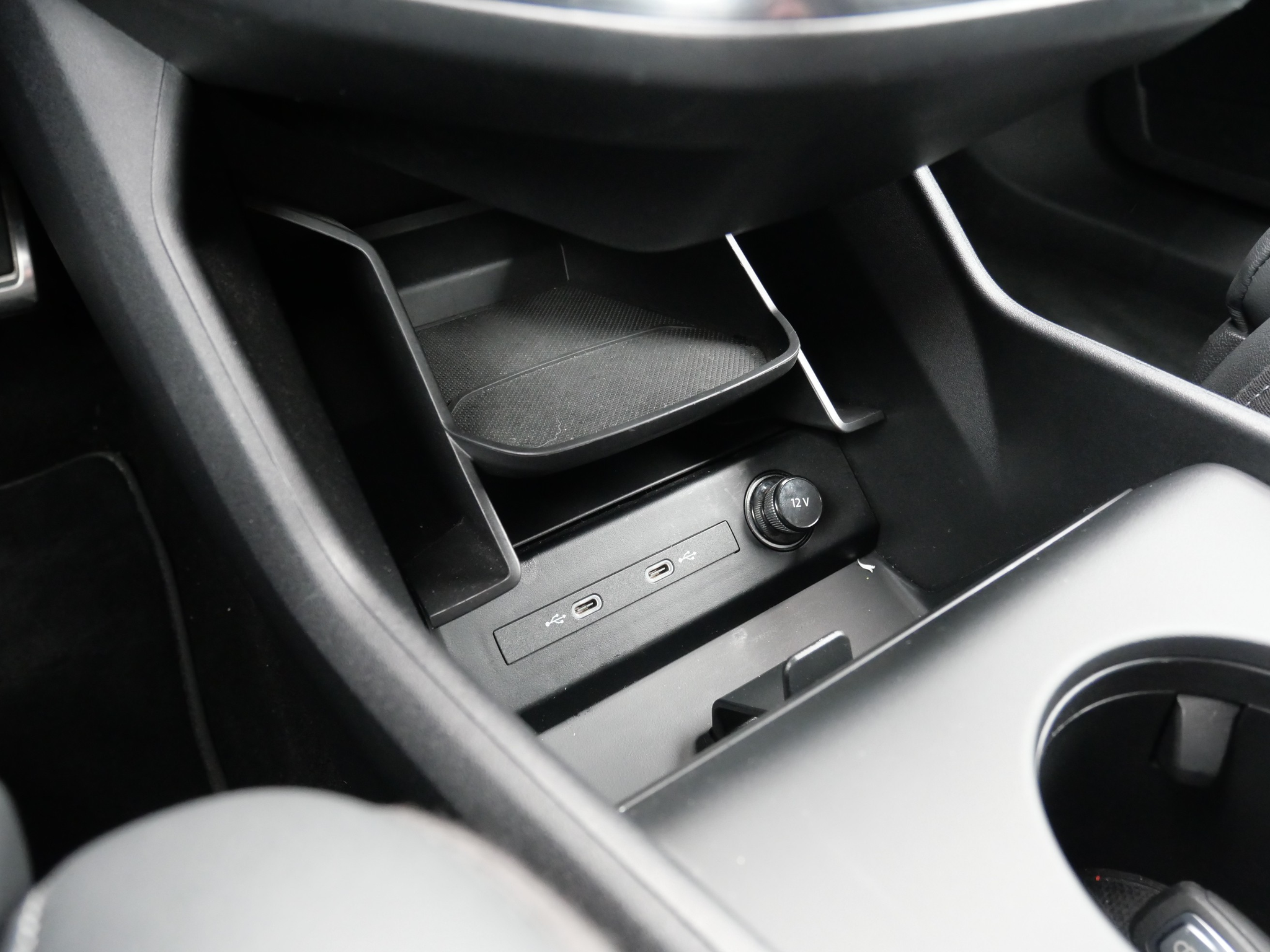 listing desktop thumbnail image 16