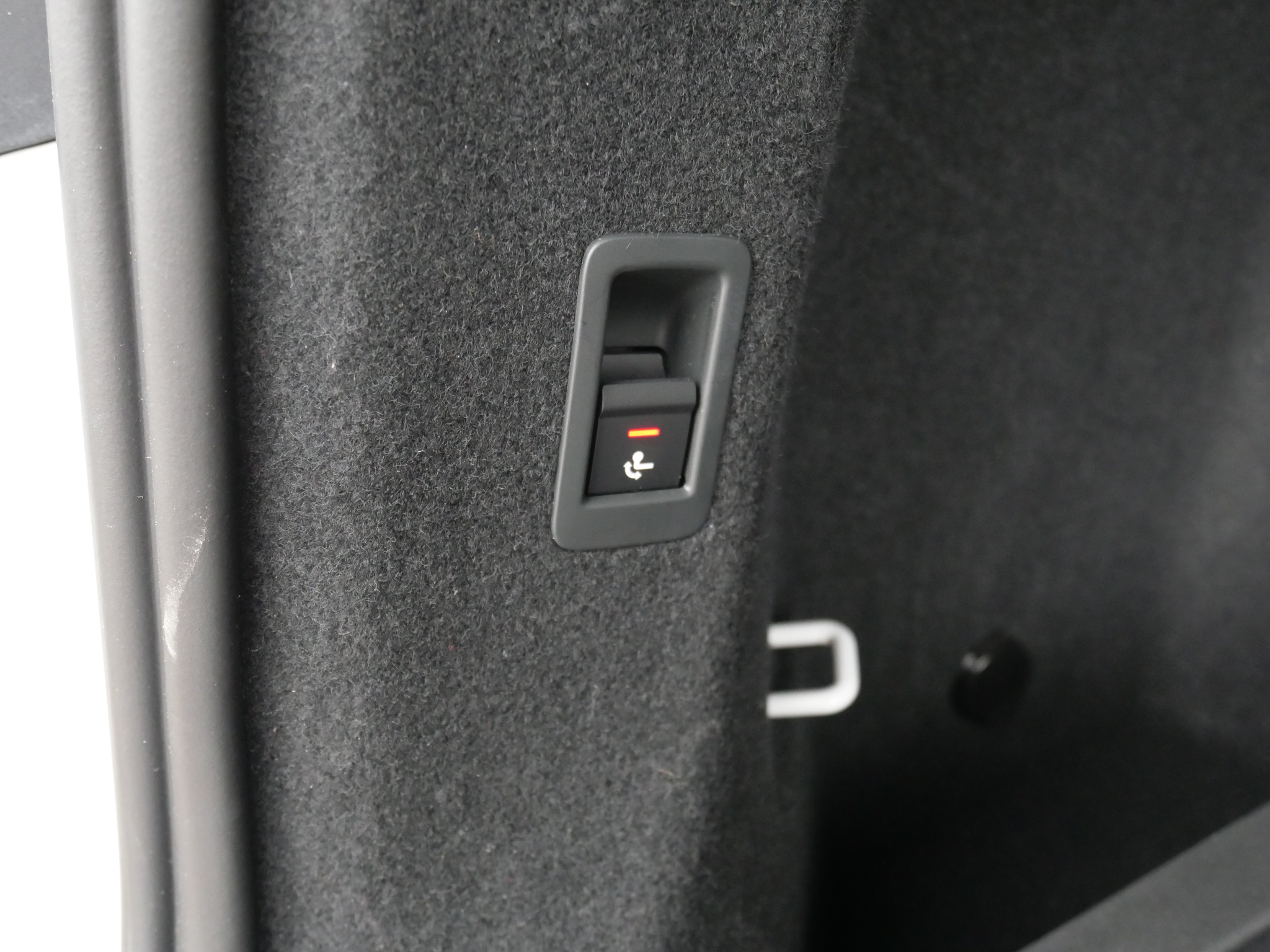 listing desktop thumbnail image 9