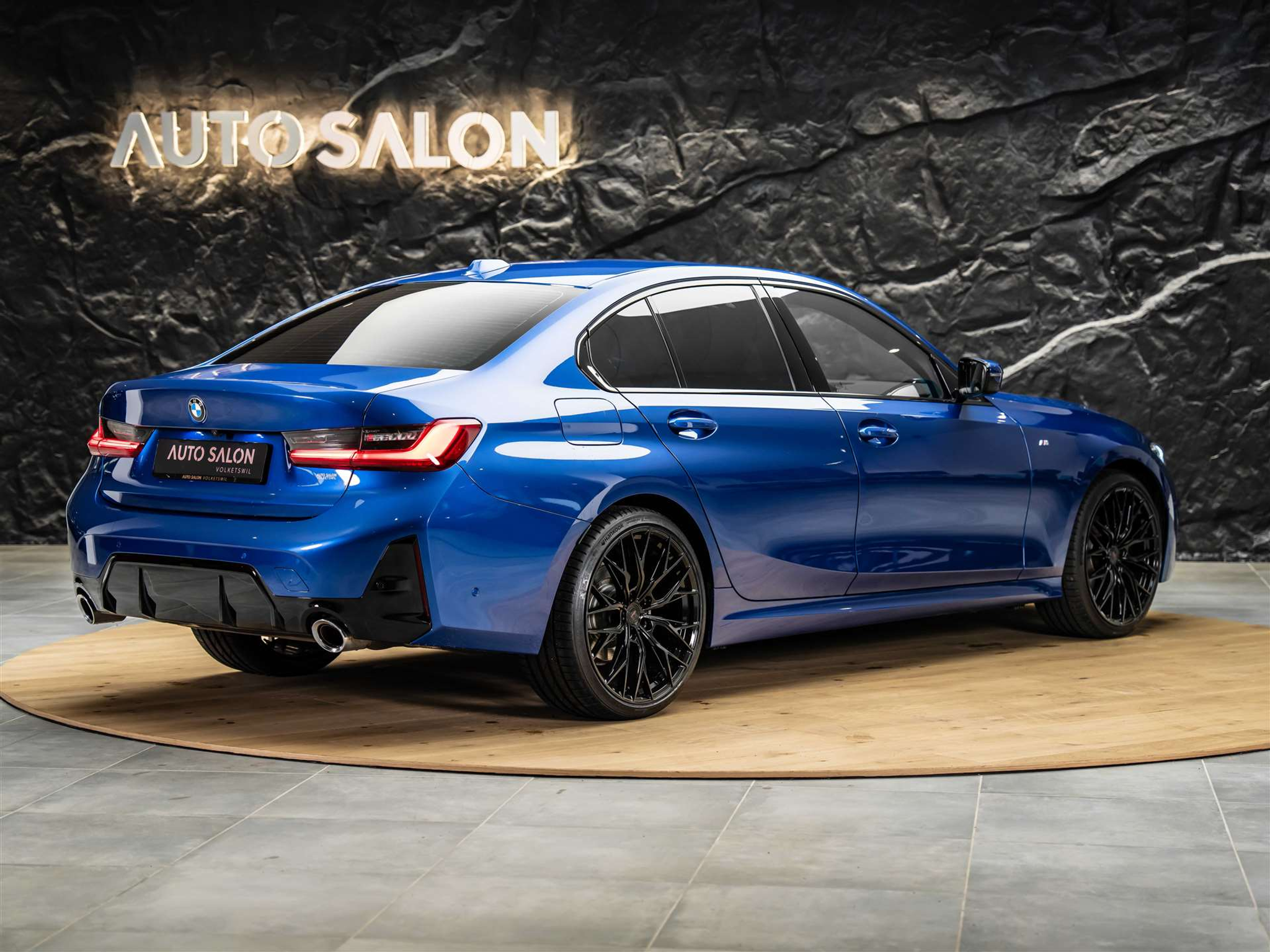 listing desktop thumbnail image 4