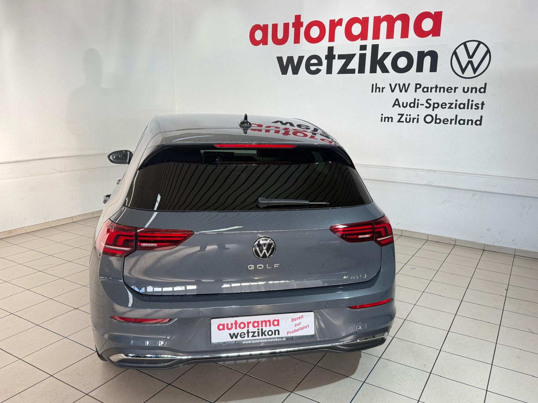 listing desktop thumbnail image 3