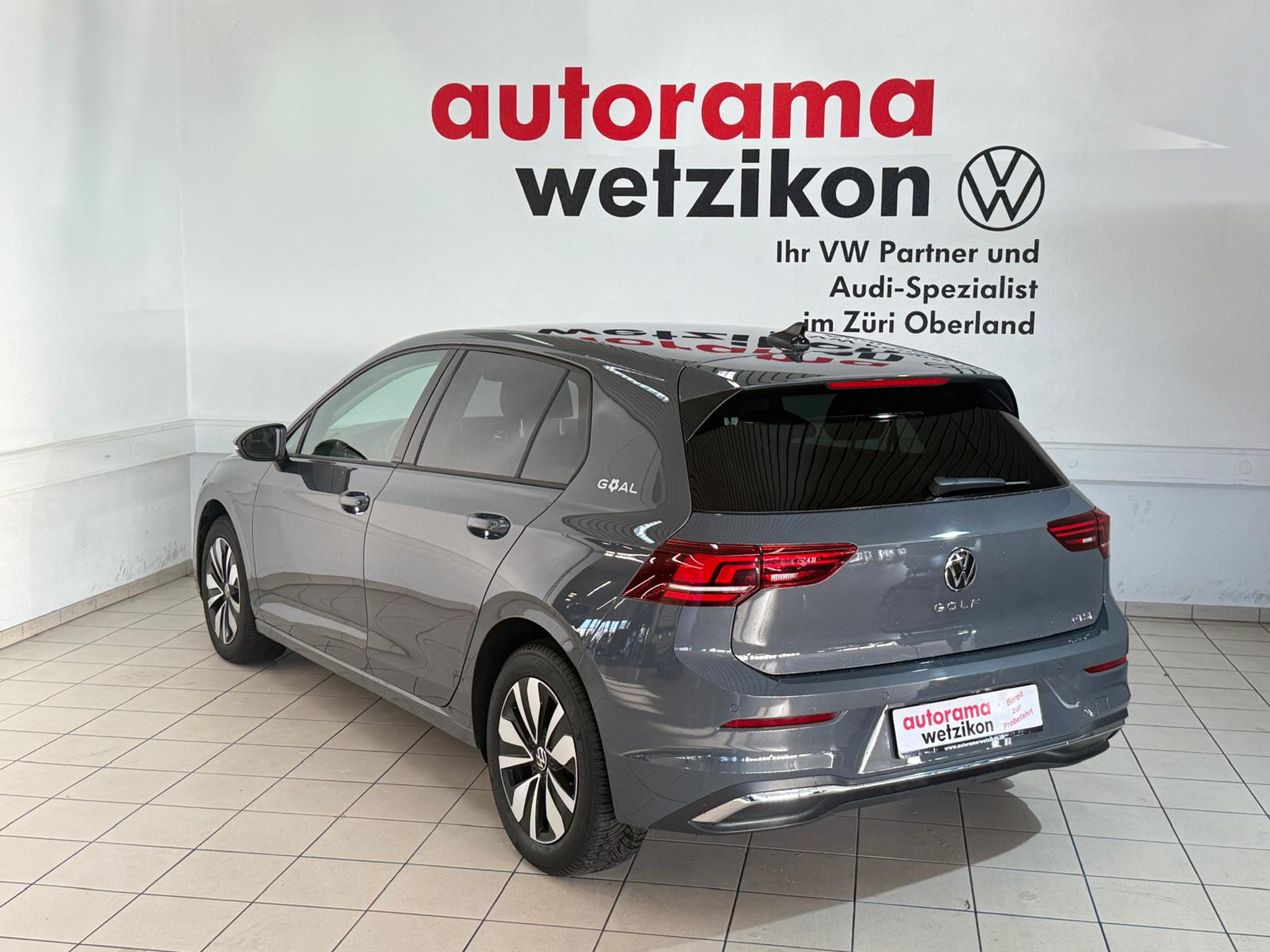 listing desktop thumbnail image 2