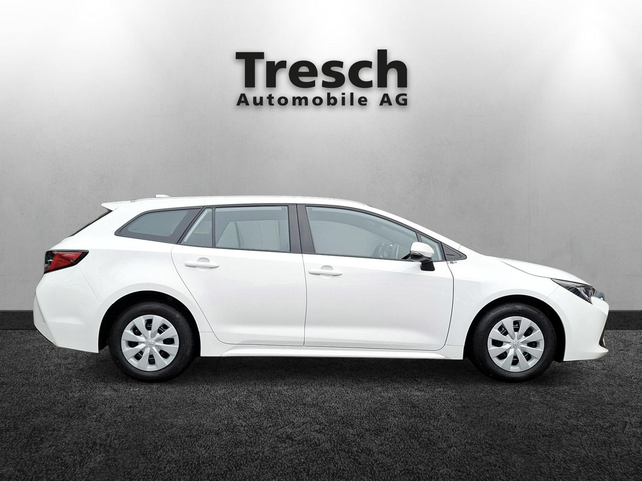 listing desktop thumbnail image 1