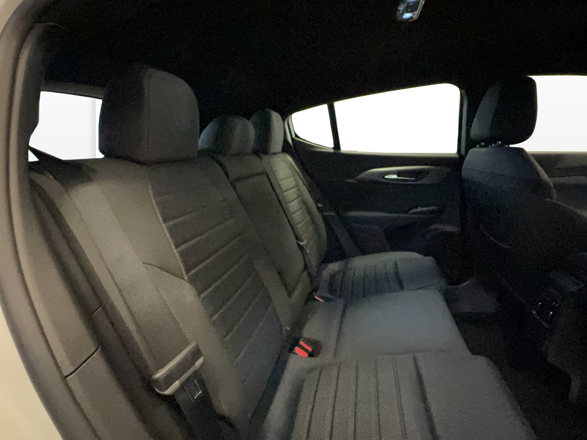 listing desktop thumbnail image 12