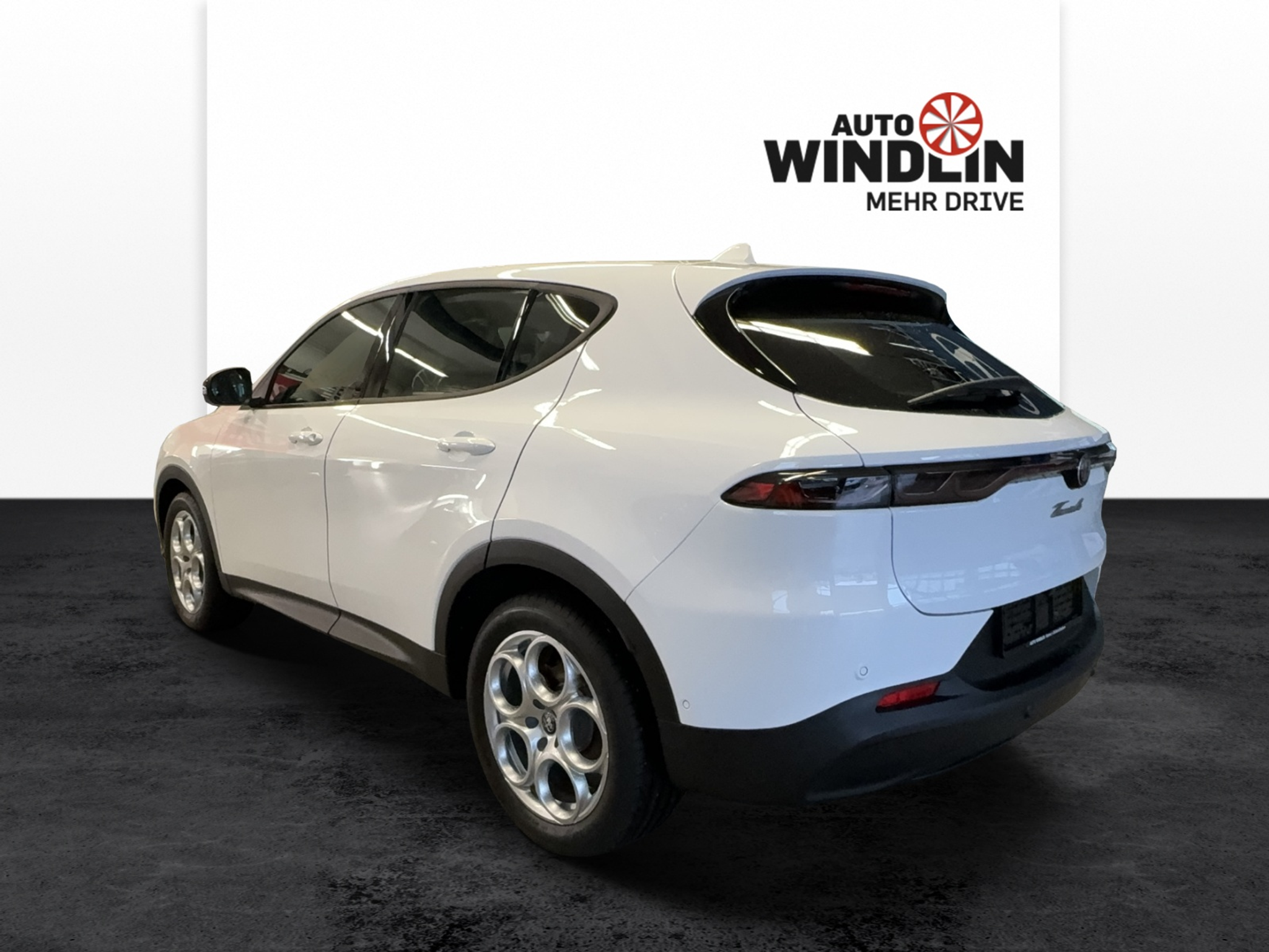 listing desktop thumbnail image 3