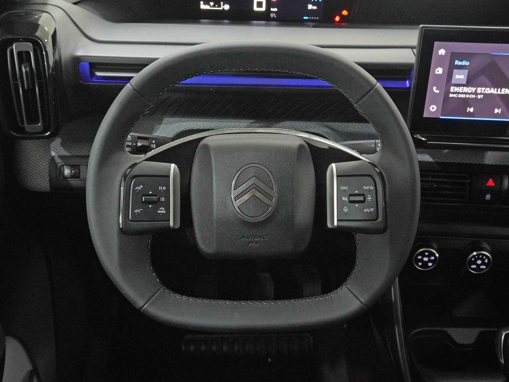 listing desktop thumbnail image 9