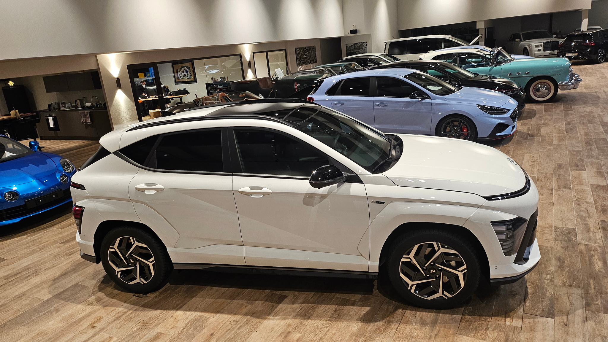 listing desktop thumbnail image 7