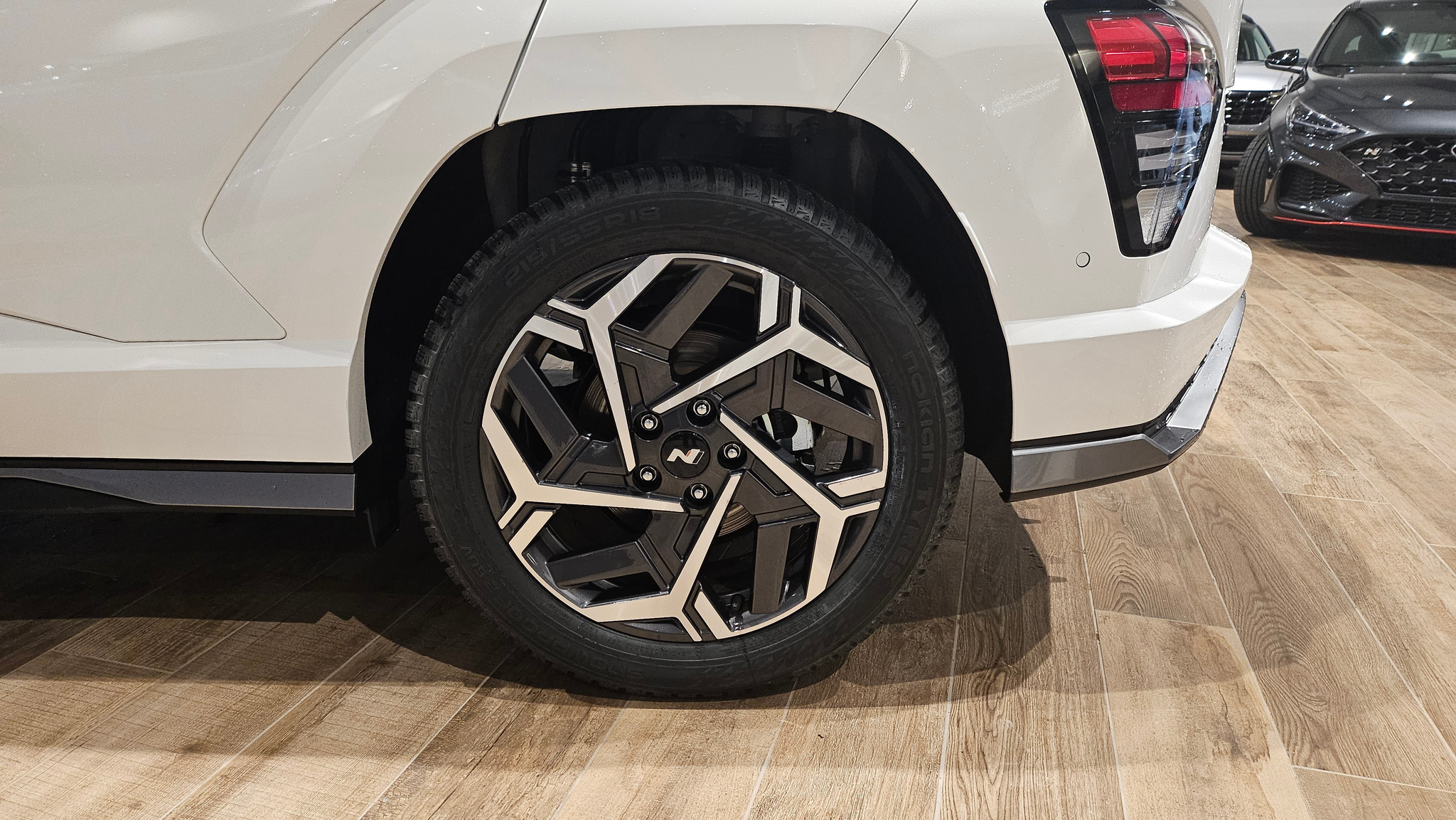 listing desktop thumbnail image 16