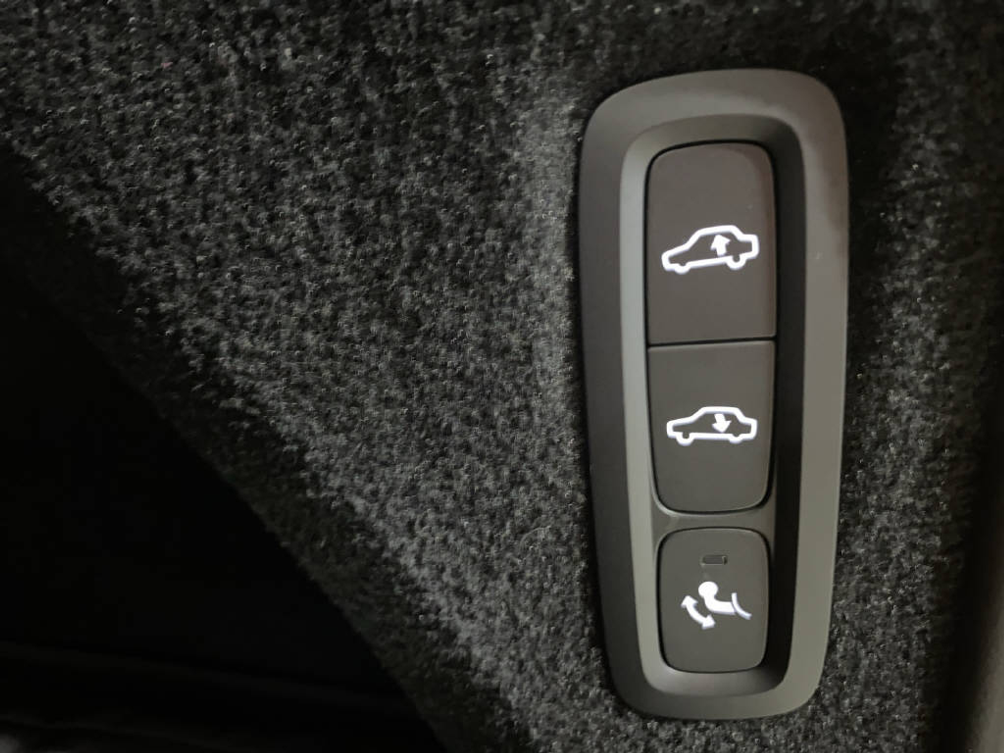 listing desktop thumbnail image 19