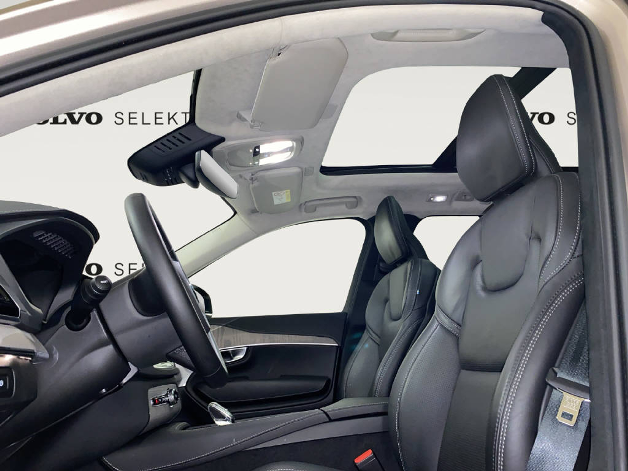 listing desktop thumbnail image 6