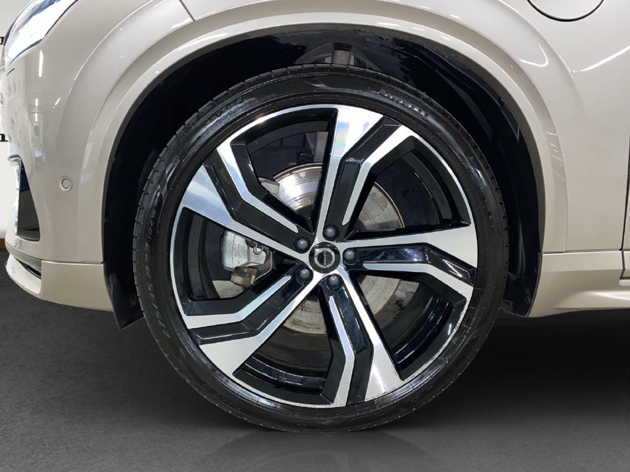 listing desktop thumbnail image 14