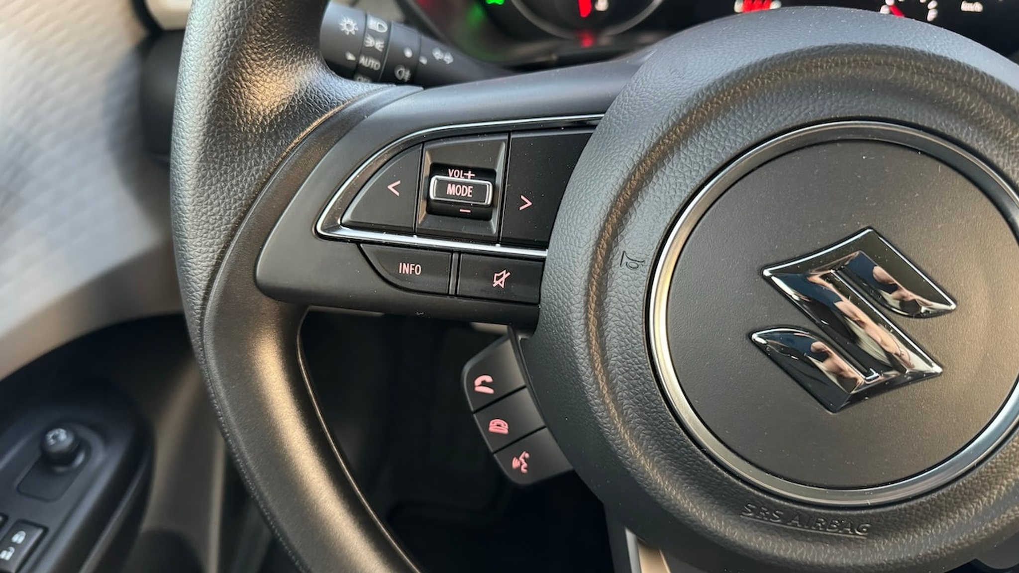 listing desktop thumbnail image 14