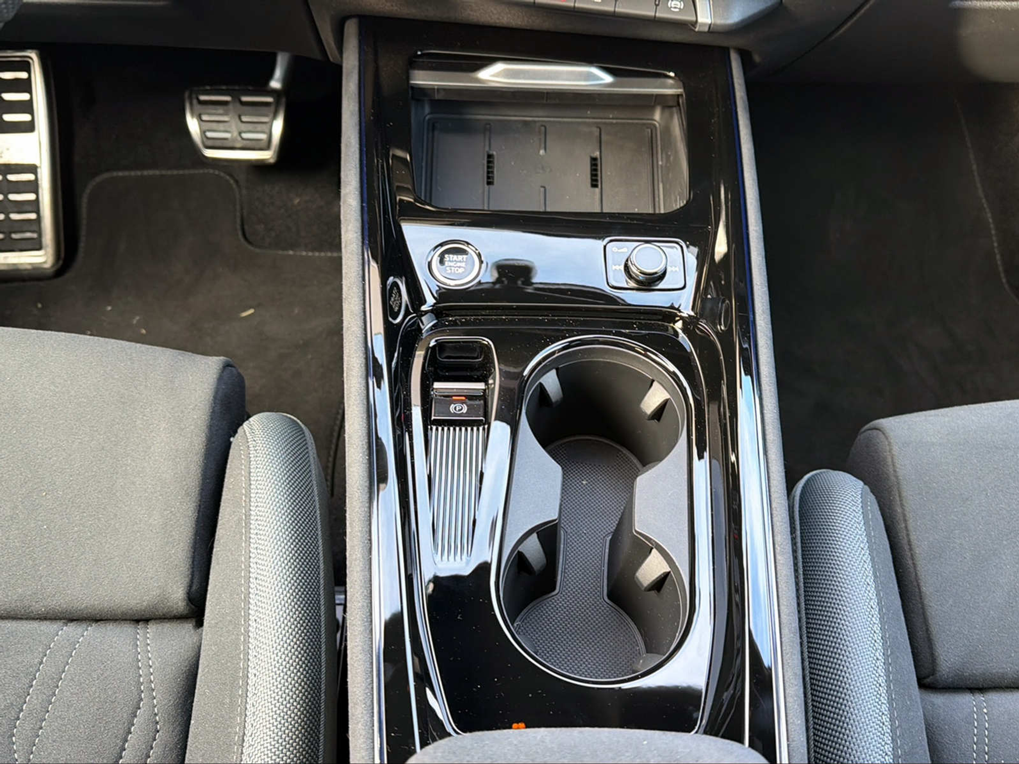 listing desktop thumbnail image 11