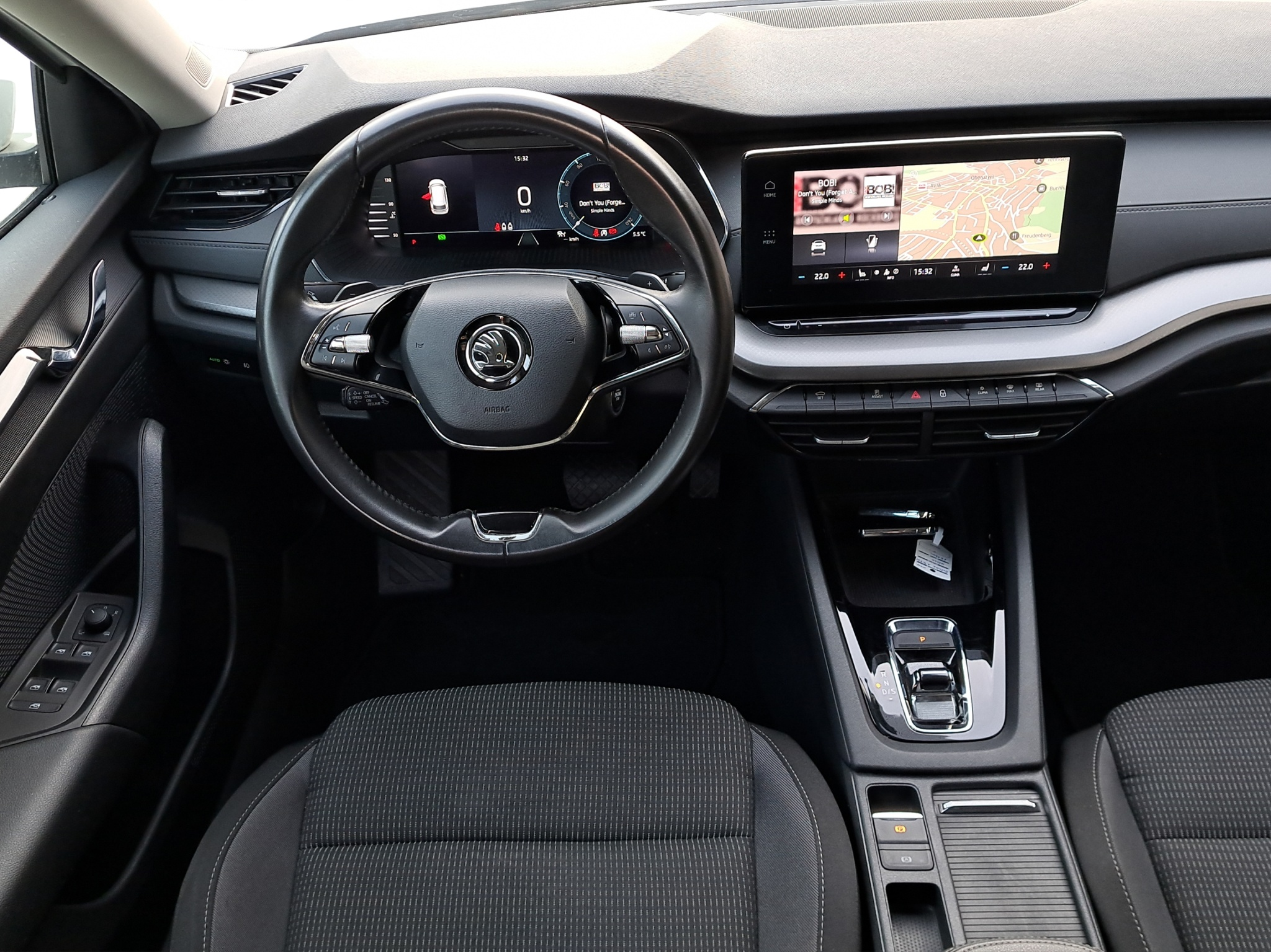 listing desktop thumbnail image 8