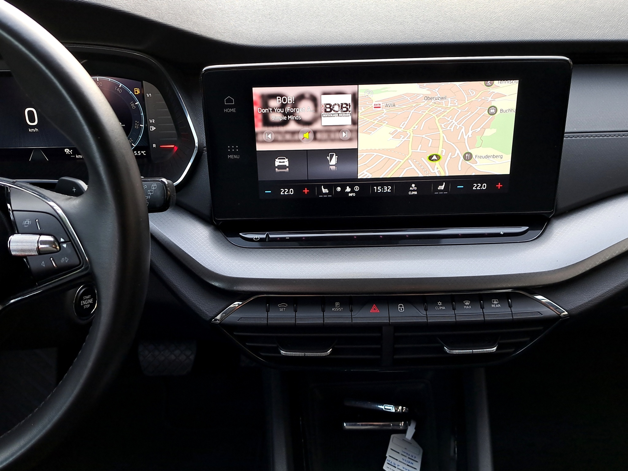 listing desktop thumbnail image 9