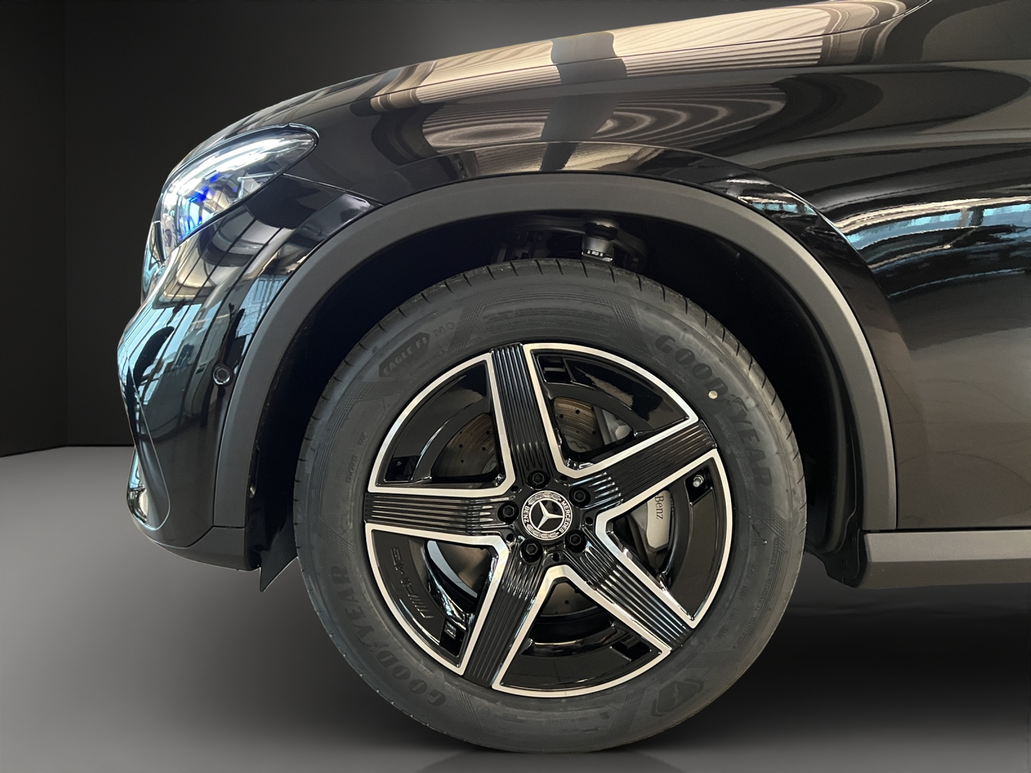 listing desktop thumbnail image 7