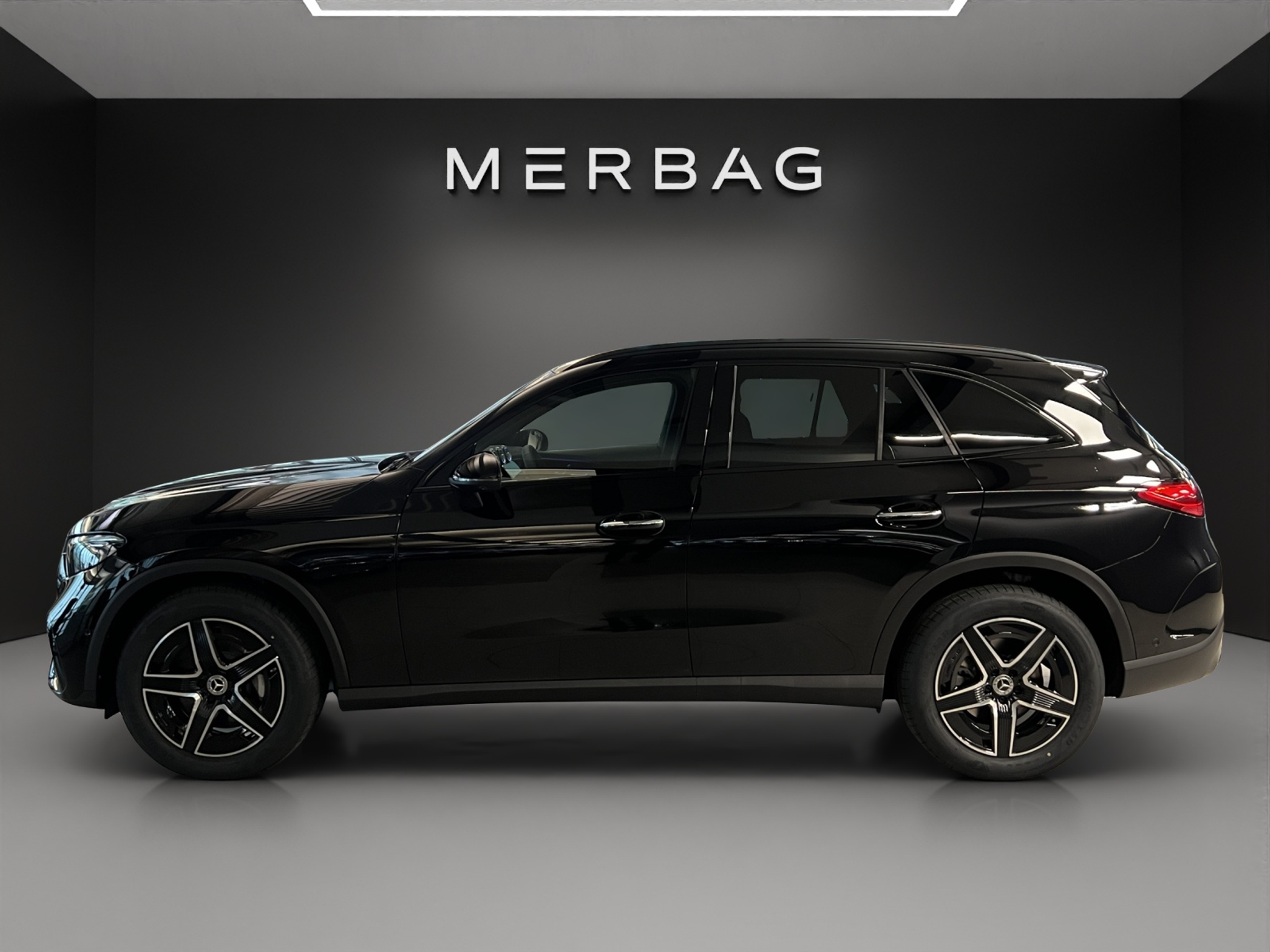 listing desktop thumbnail image 1