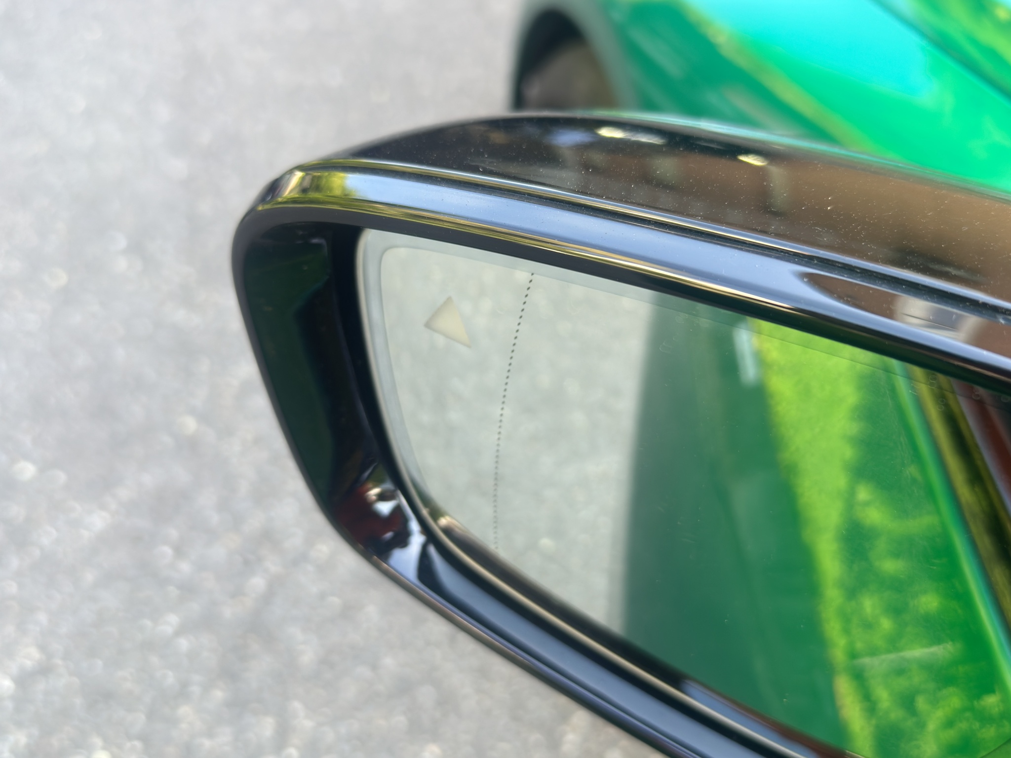 listing desktop thumbnail image 15