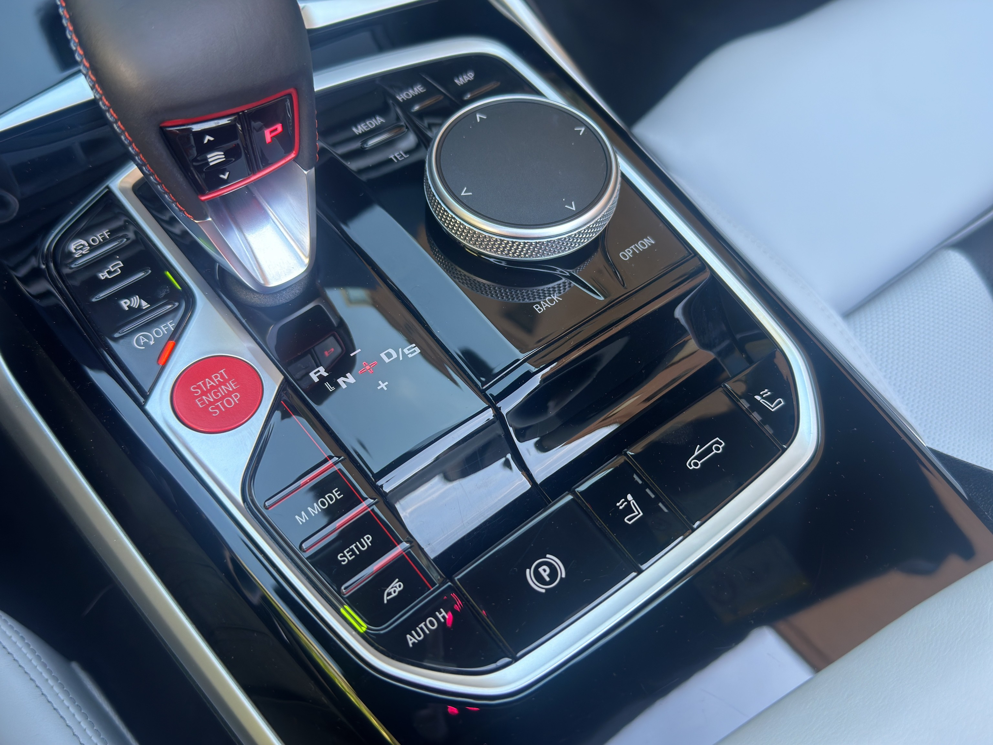 listing desktop thumbnail image 18