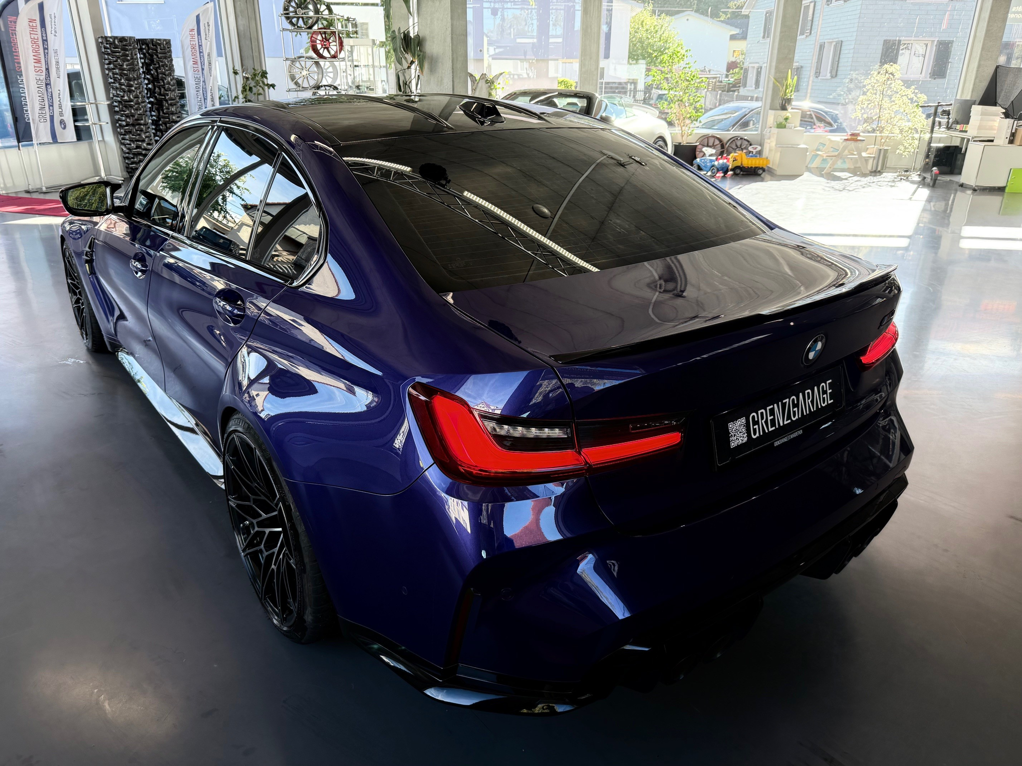 listing desktop thumbnail image 8