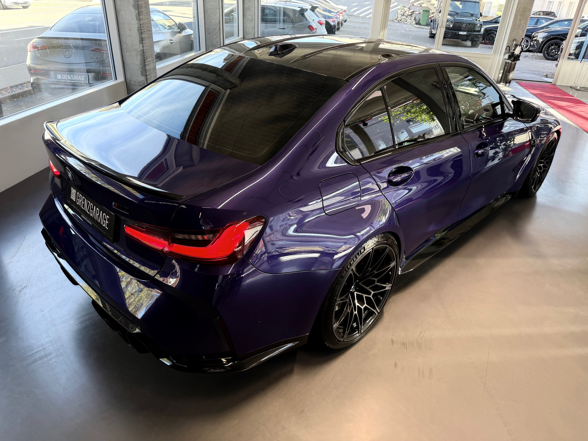 listing desktop thumbnail image 9