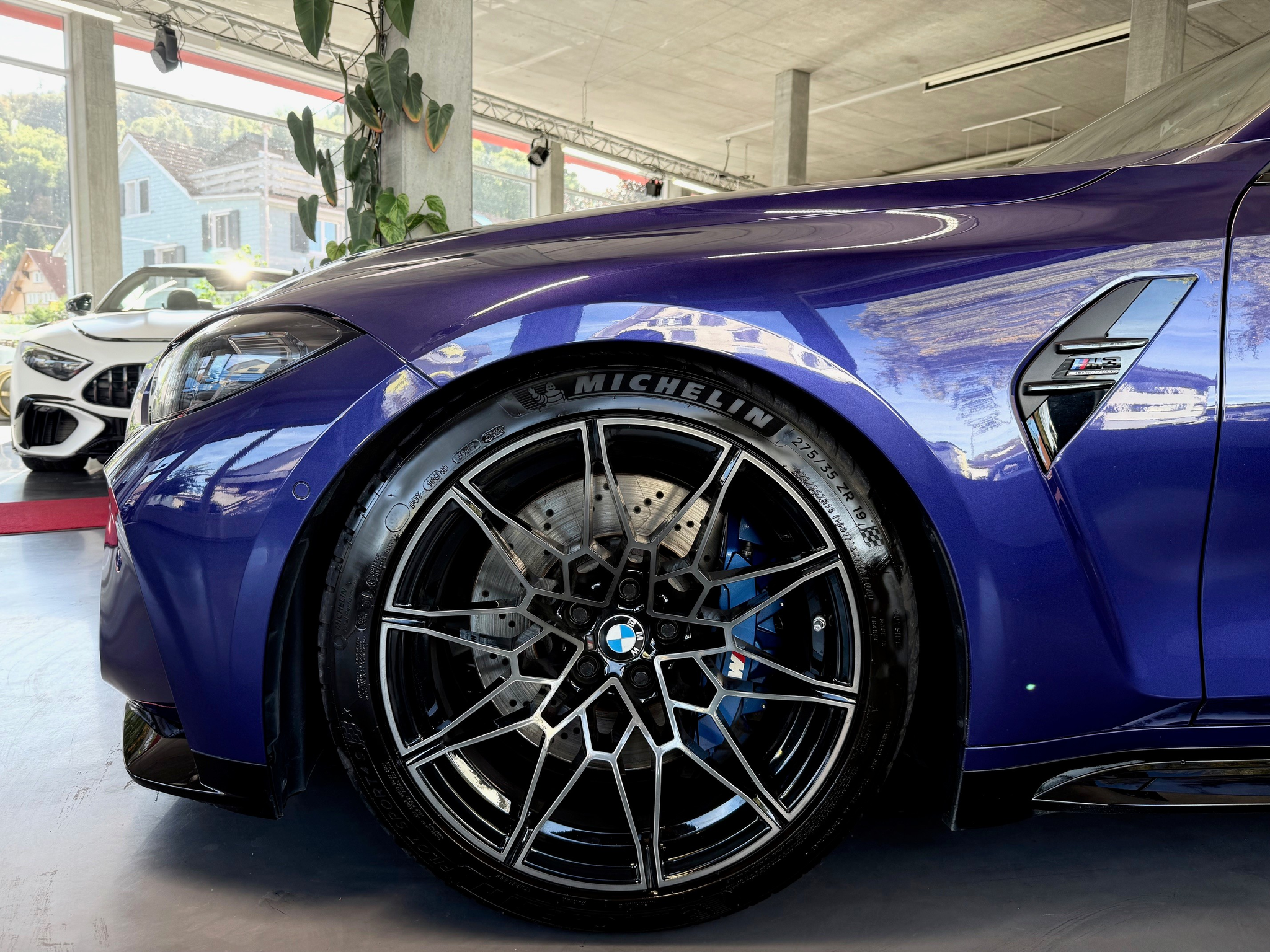 listing desktop thumbnail image 5