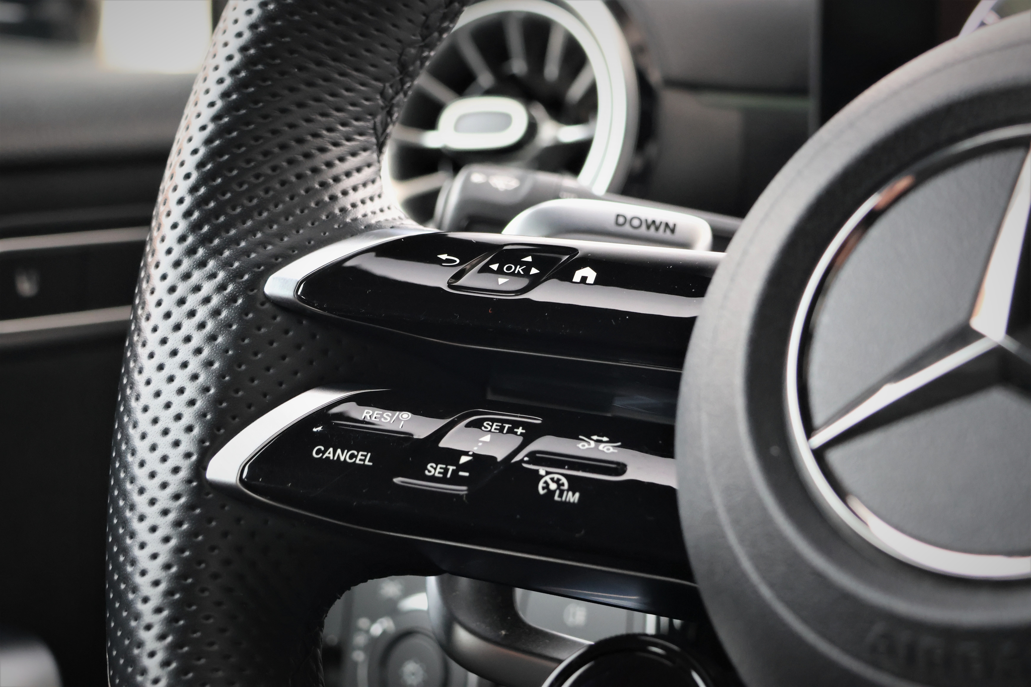 listing desktop thumbnail image 17