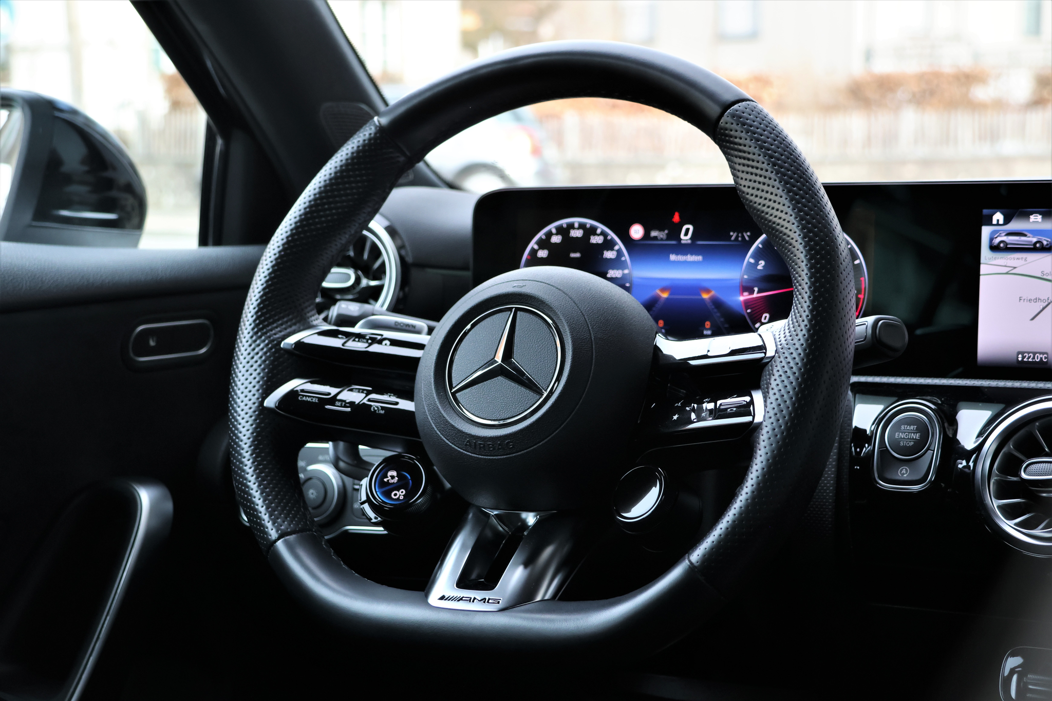 listing desktop thumbnail image 15