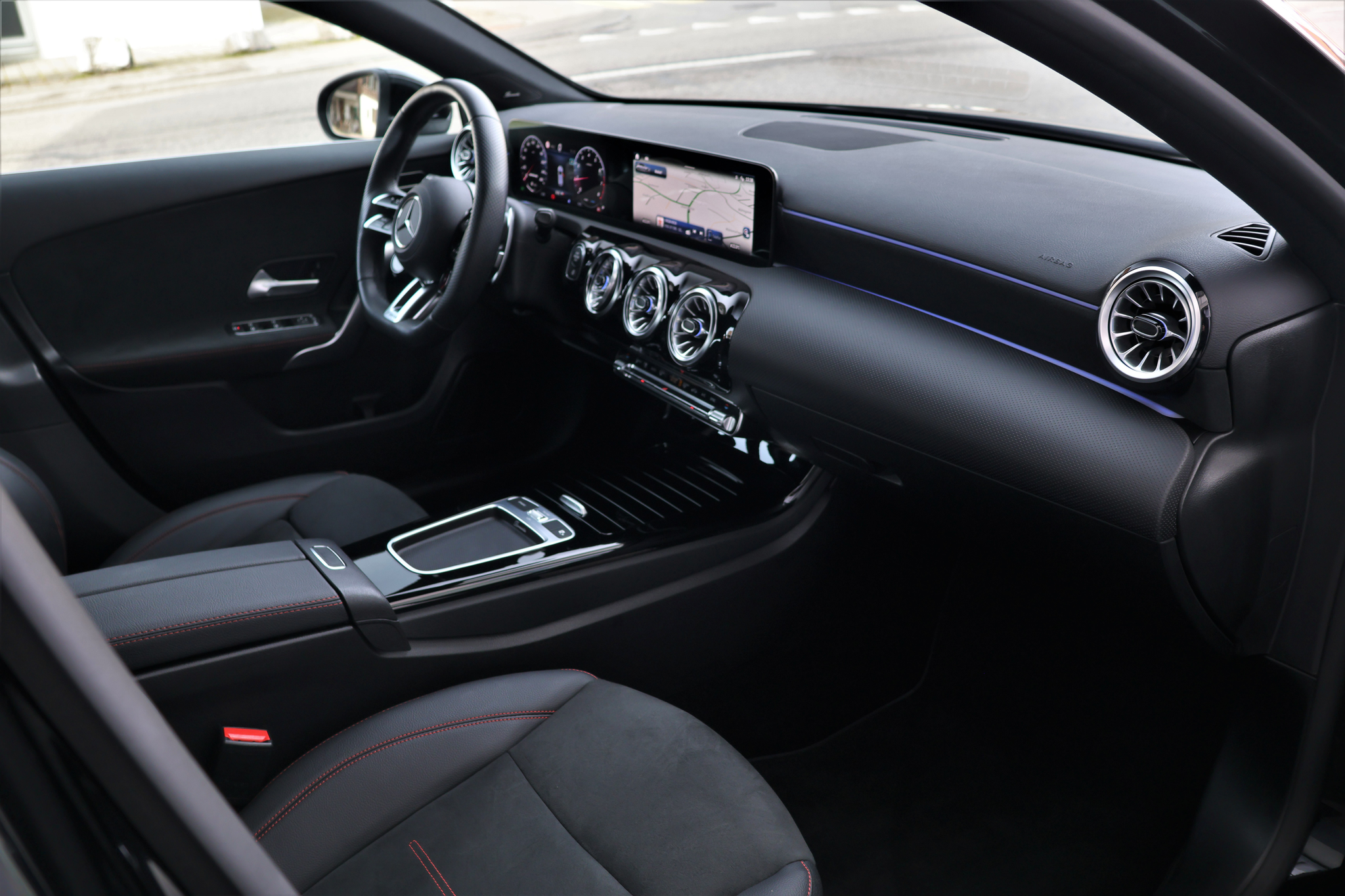 listing desktop thumbnail image 19