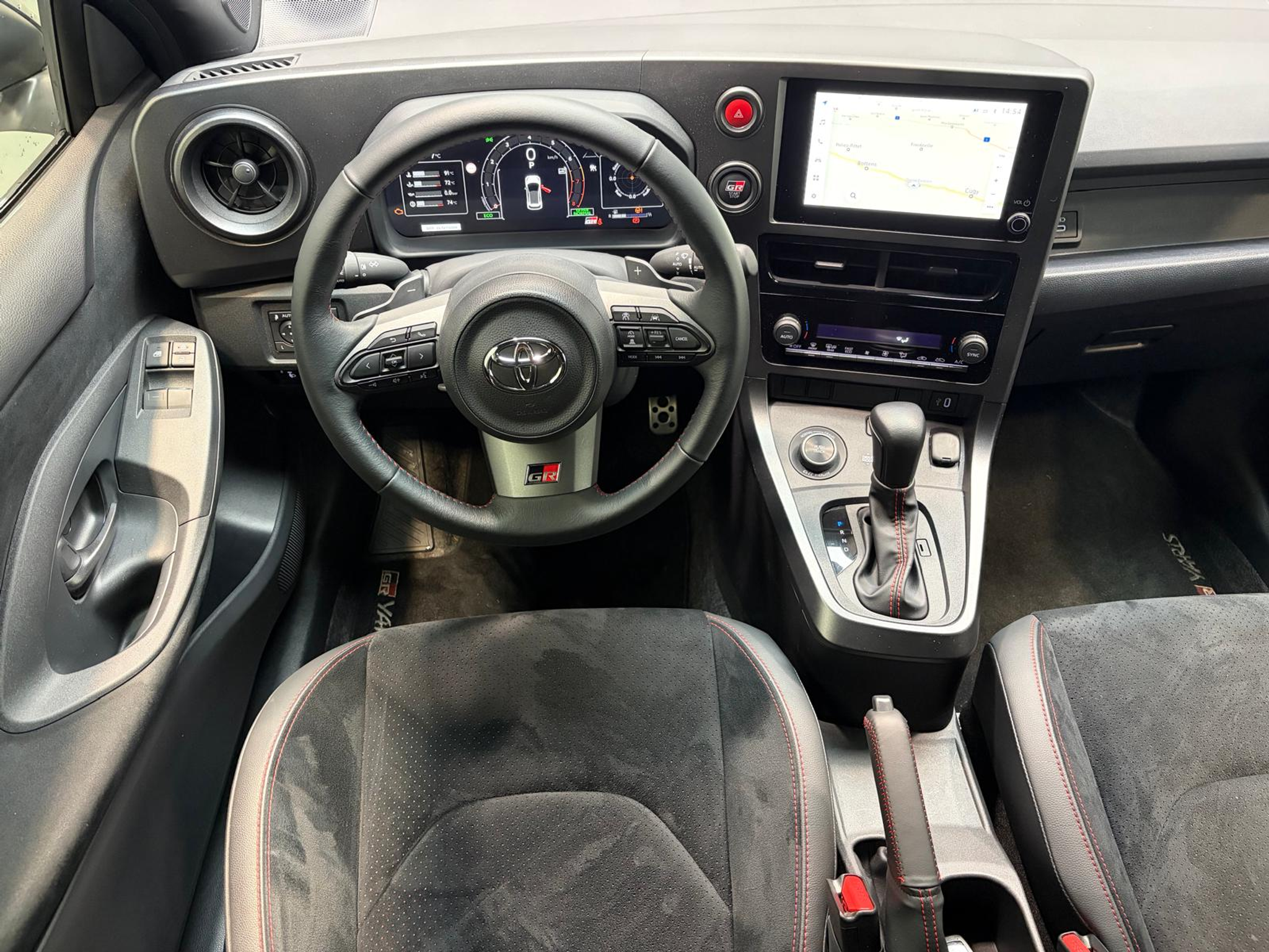 listing desktop thumbnail image 15