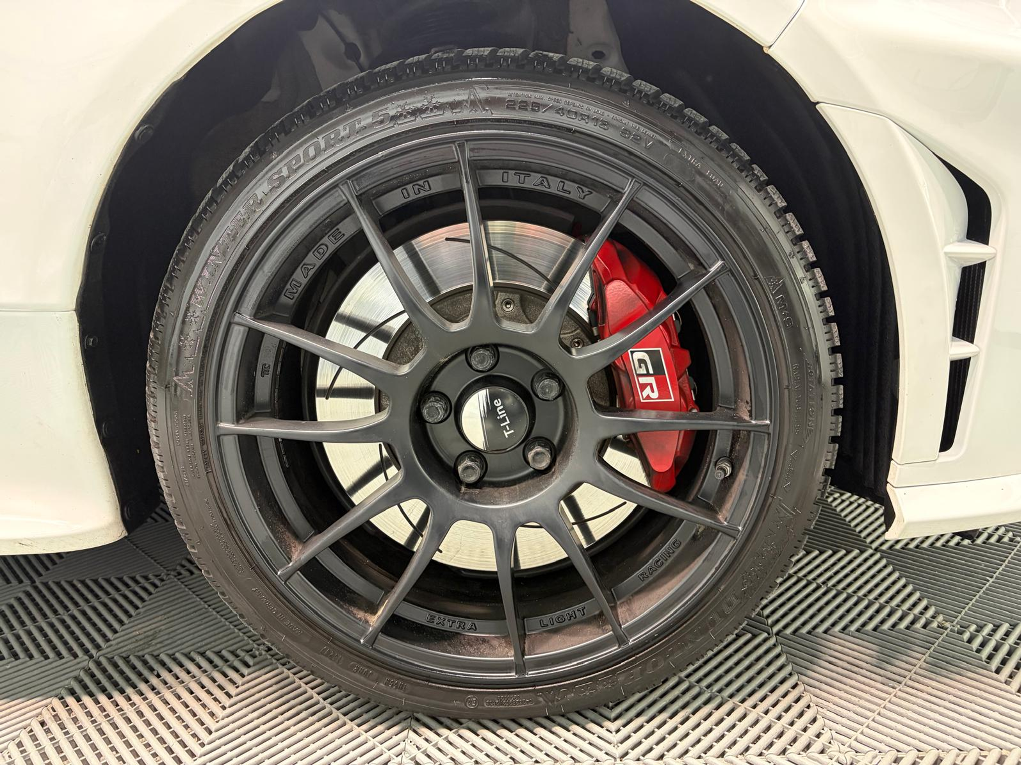 listing desktop thumbnail image 24