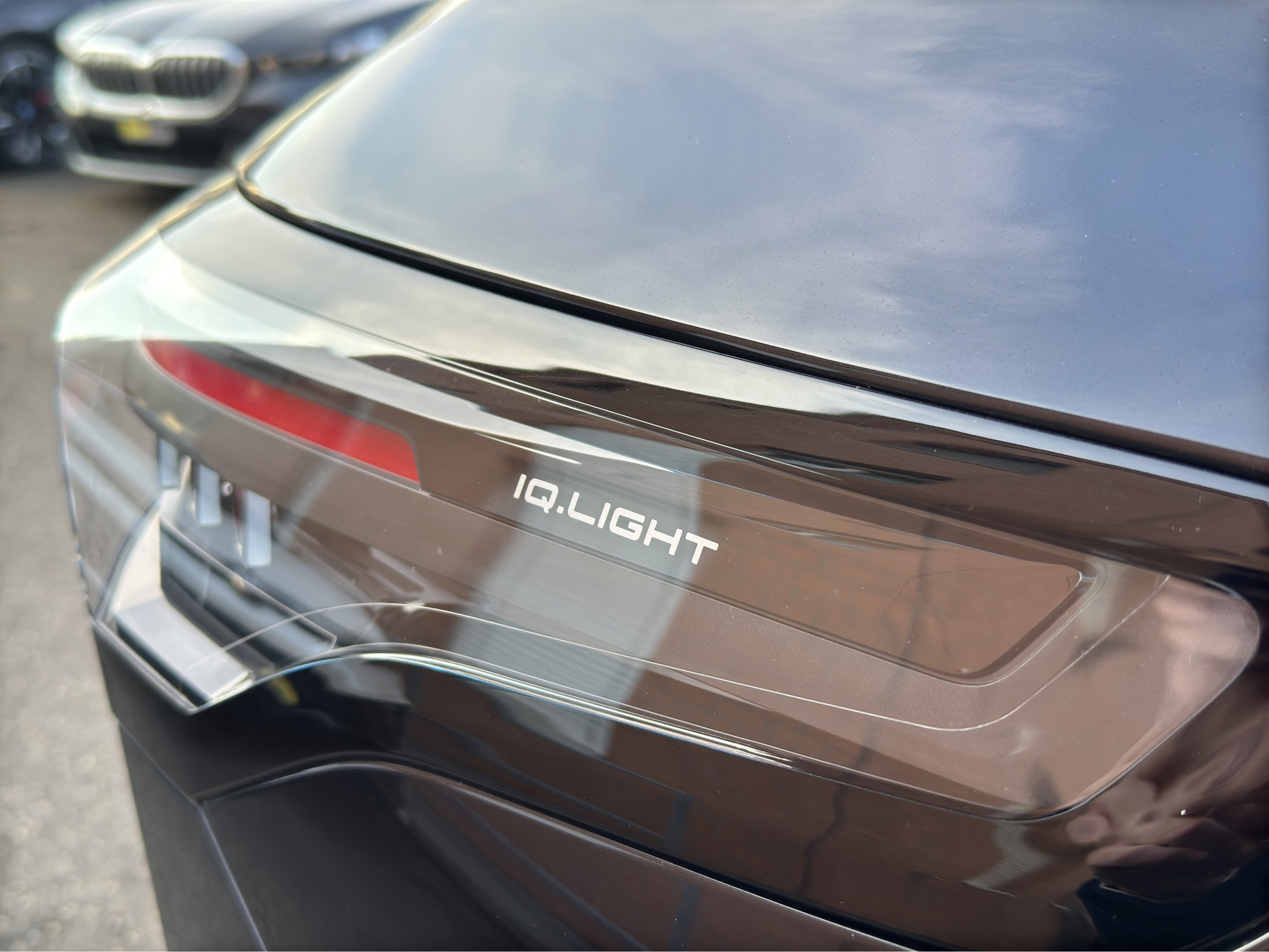 listing desktop thumbnail image 9