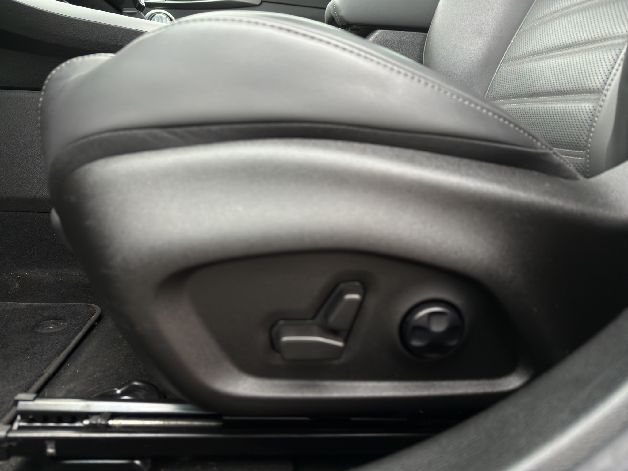 listing desktop thumbnail image 24