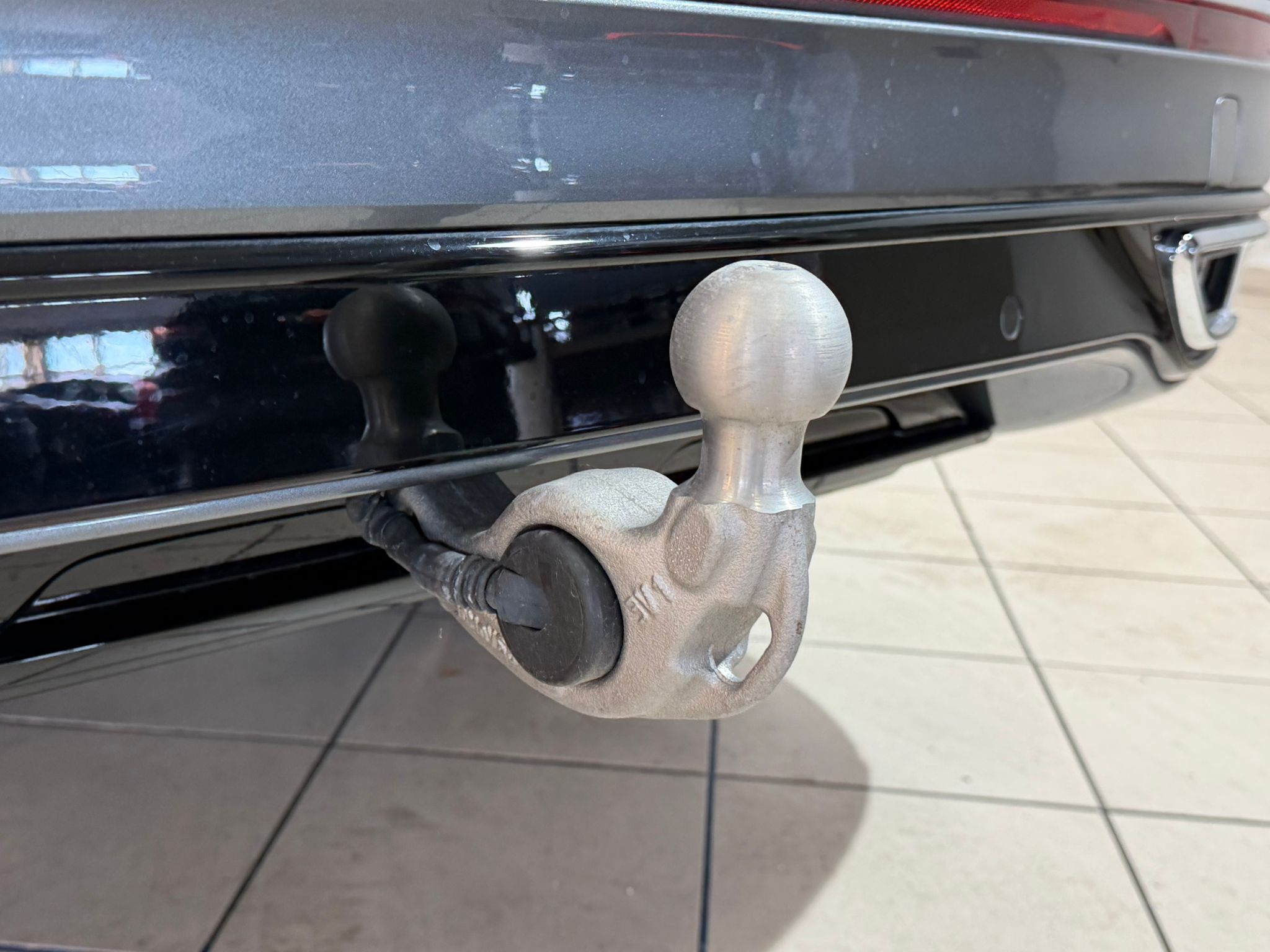 listing desktop thumbnail image 4