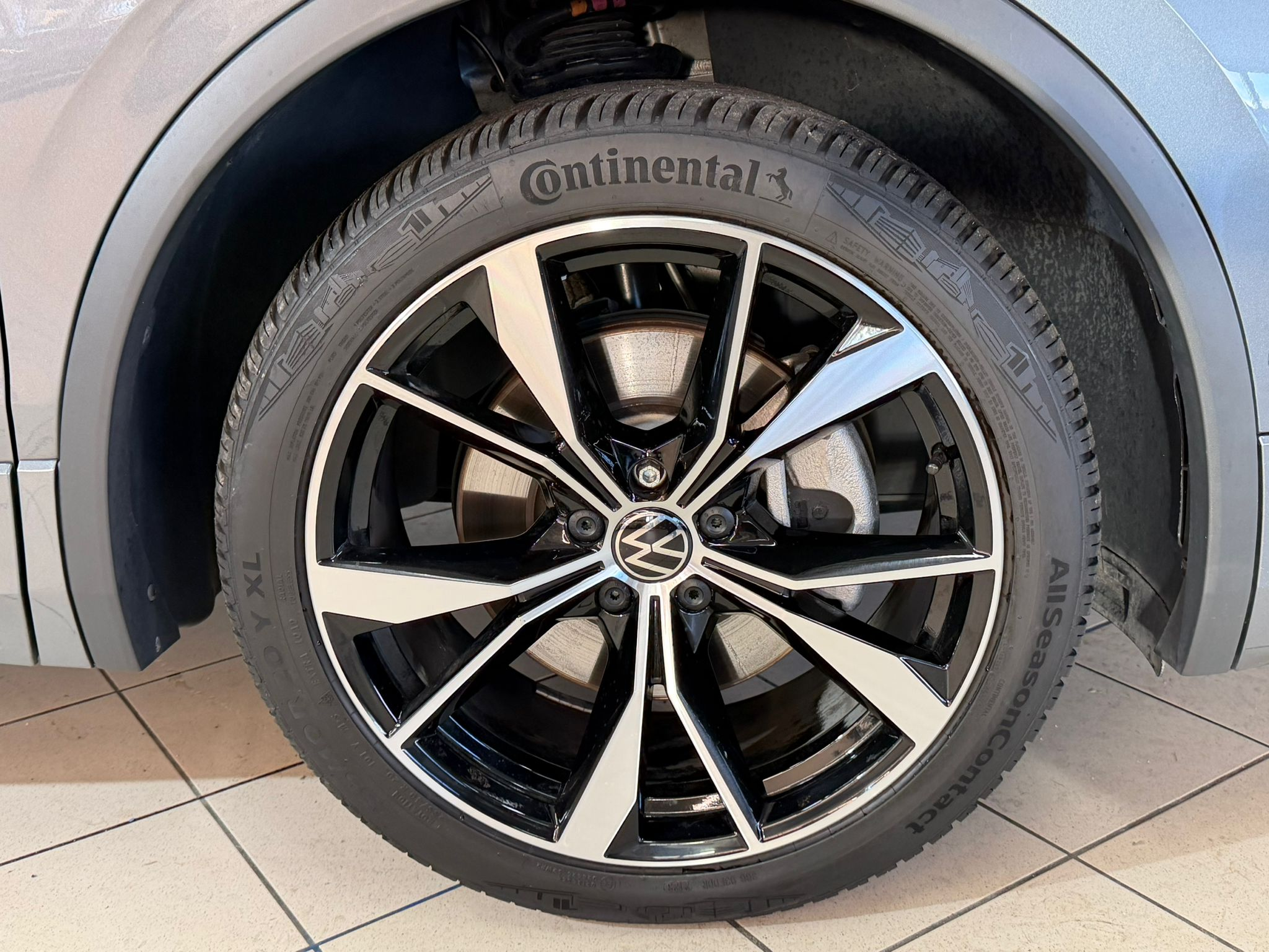 listing desktop thumbnail image 5