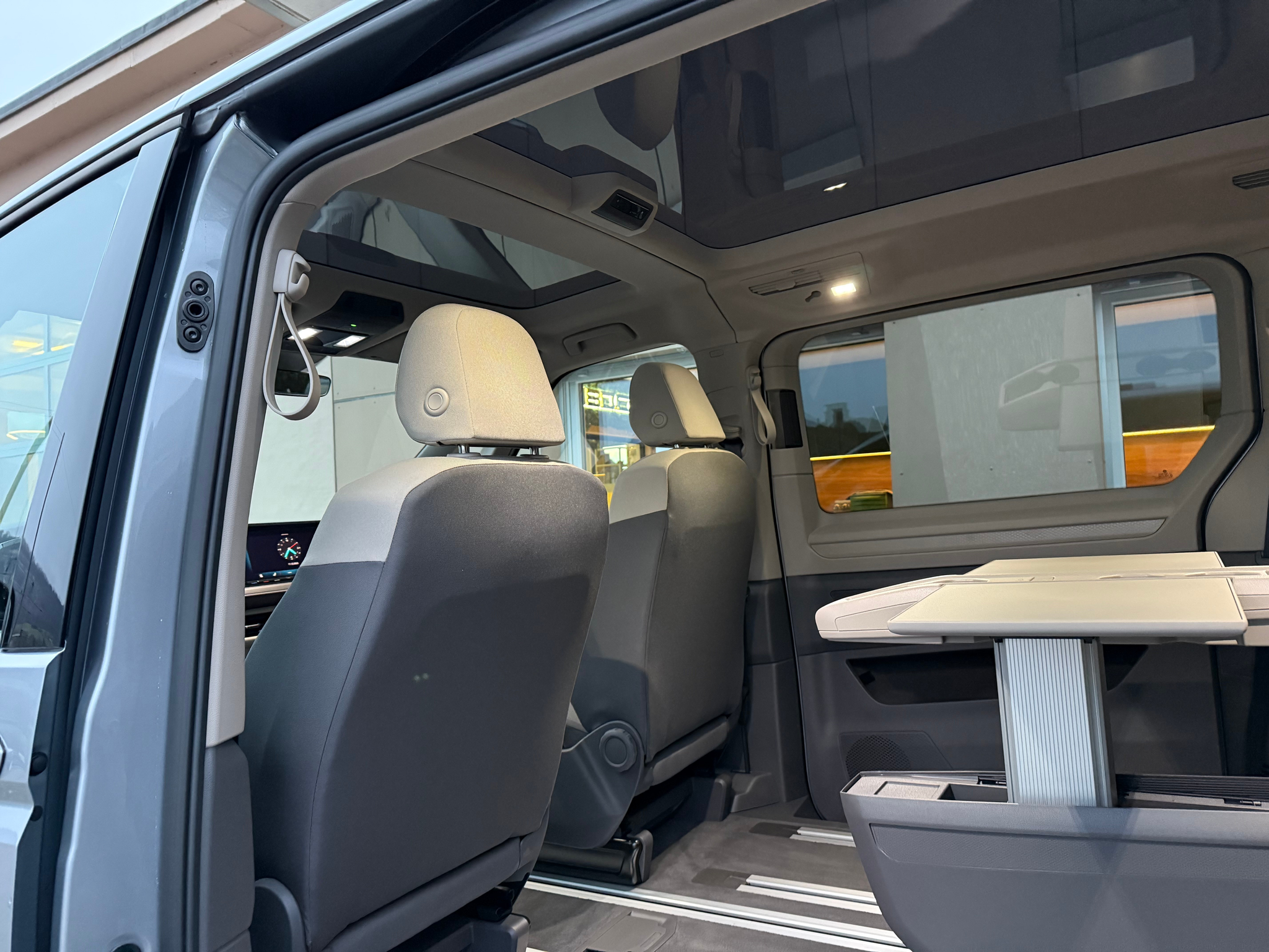 listing desktop thumbnail image 21