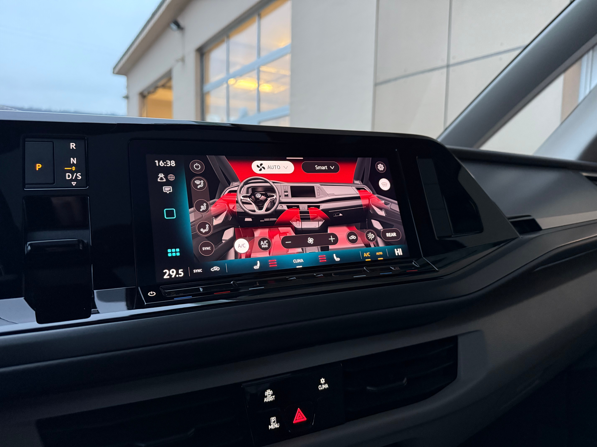 listing desktop thumbnail image 16